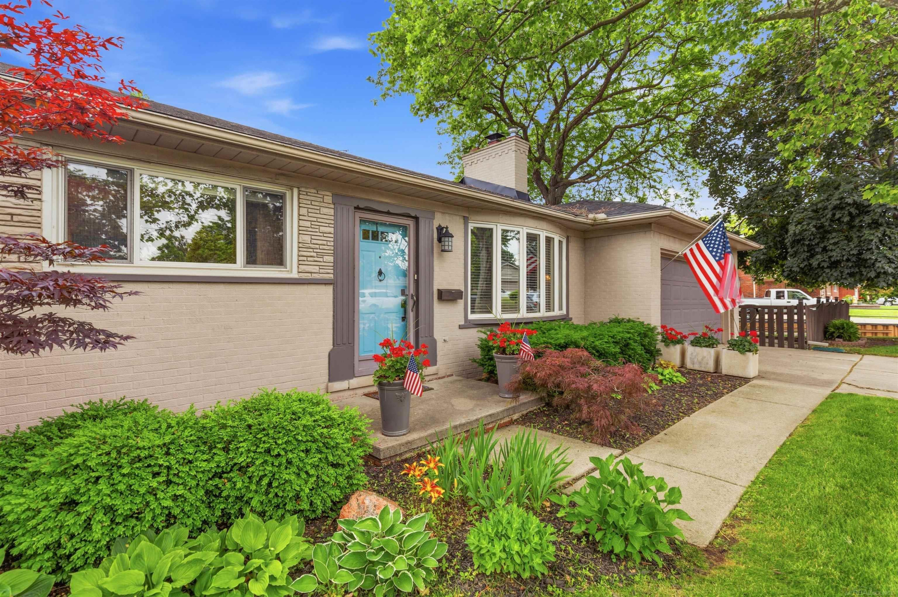 26360 Jefferson Avenue, Saint Clair Shores, MI 48081 — Photo 2