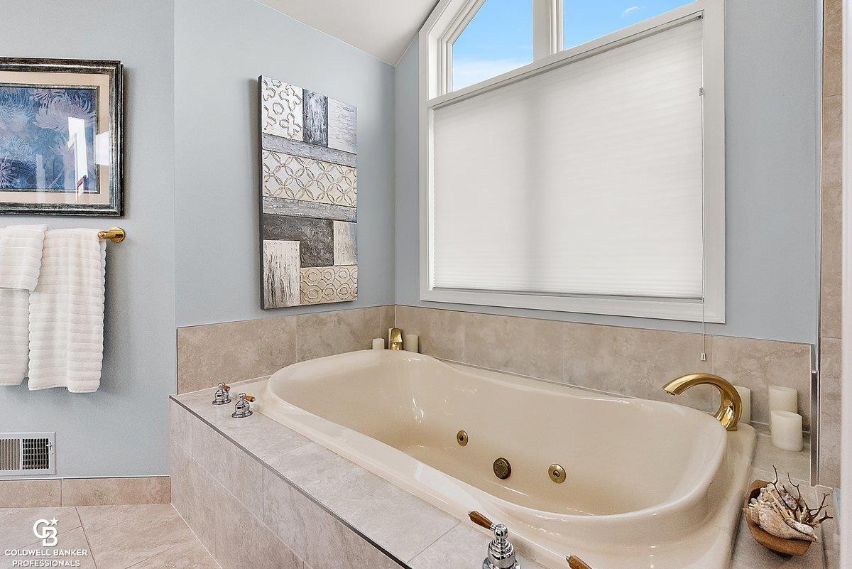 26031 N harbour pointe dr n Drive, UNIT #9, MI — Photo 42