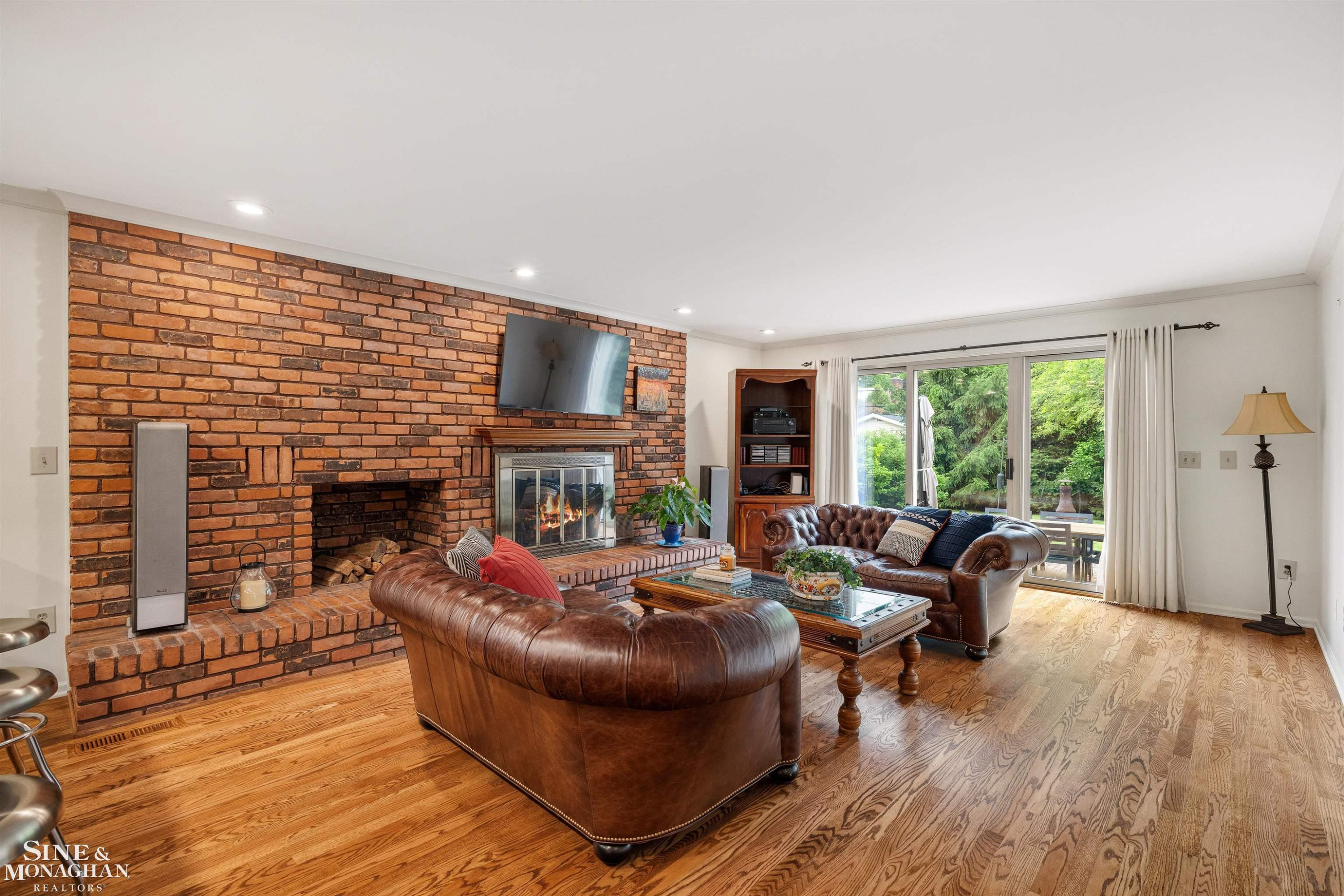 725 Fisher Road, Grosse Pointe, MI 48230 — Photo 8