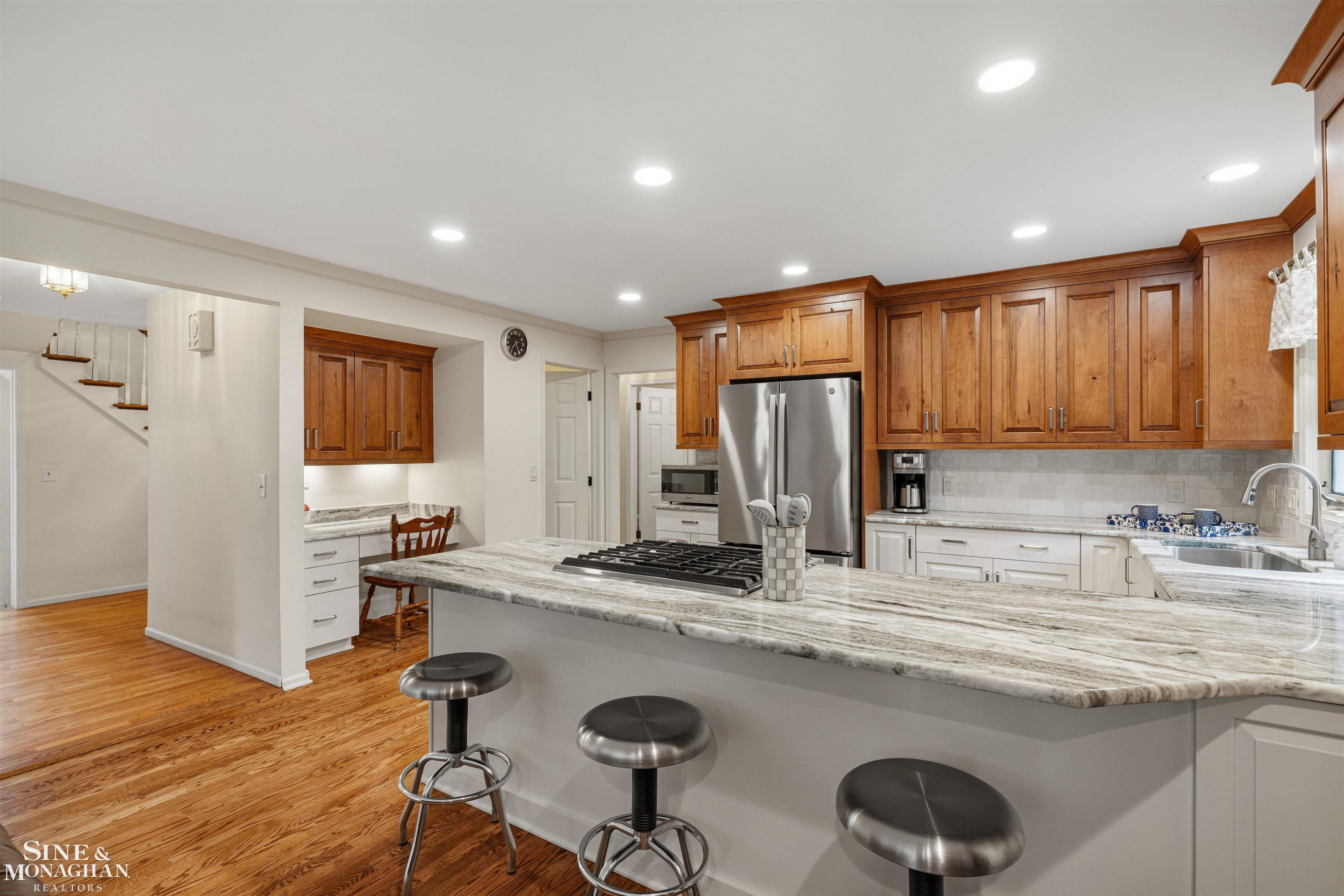 725 Fisher Road, Grosse Pointe, MI 48230 — Photo 16