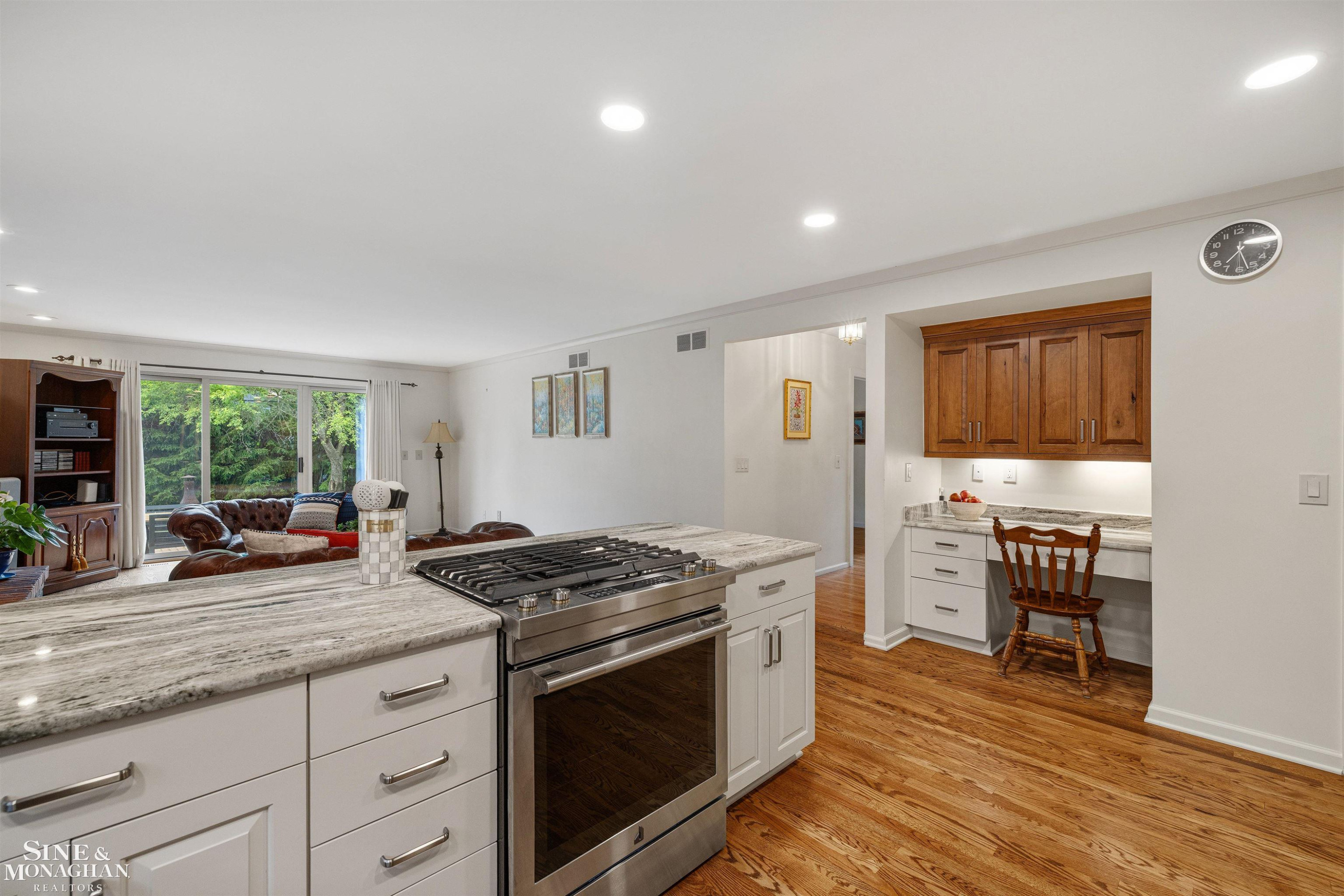 725 Fisher Road, Grosse Pointe, MI 48230 — Photo 20