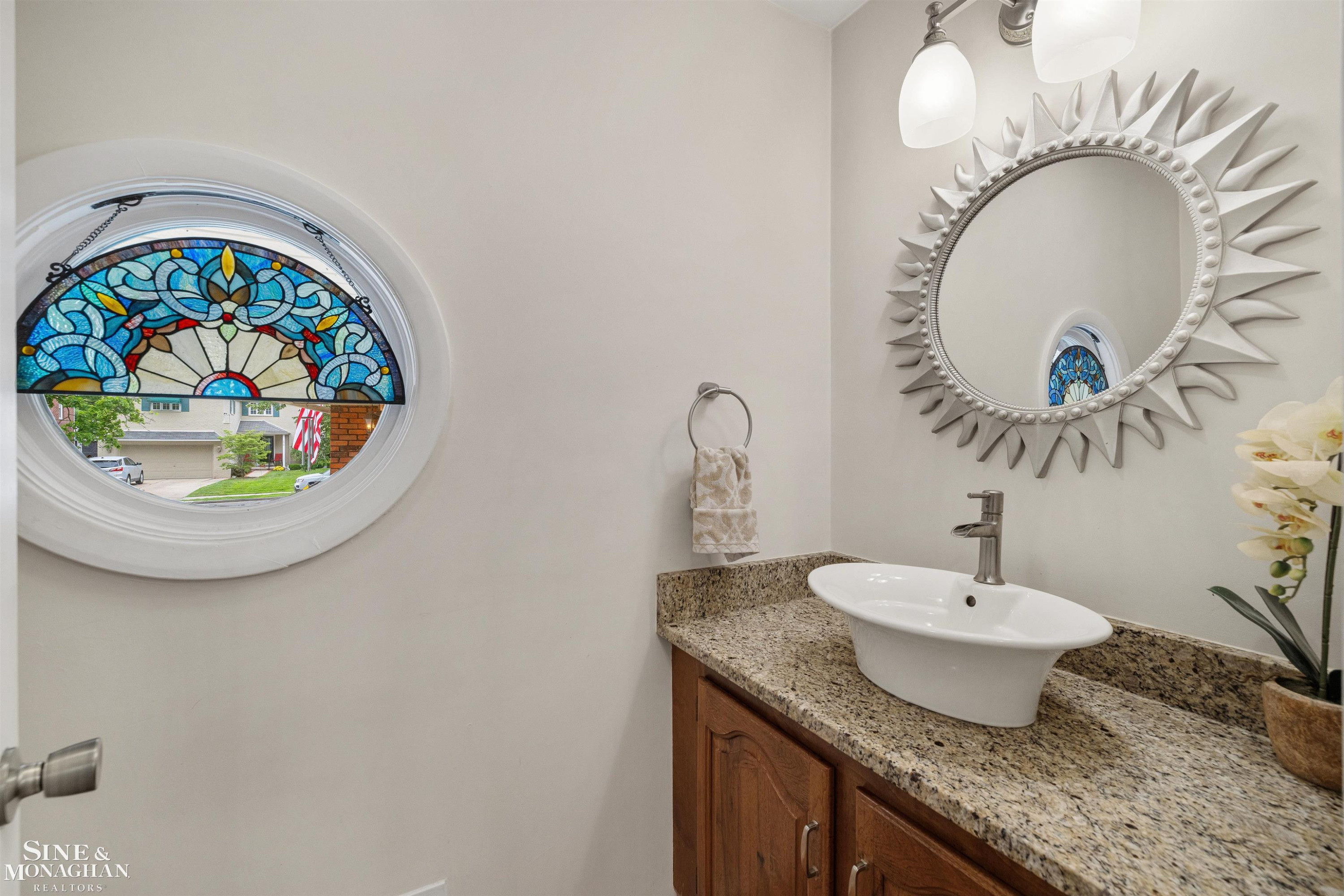 725 Fisher Road, Grosse Pointe, MI 48230 — Photo 24