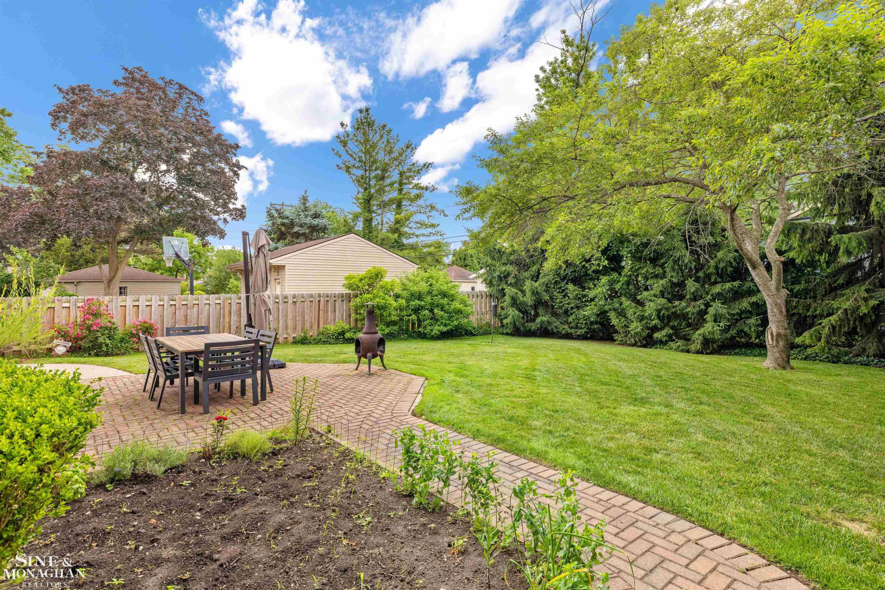 725 Fisher Road, Grosse Pointe, MI 48230 — Photo 47