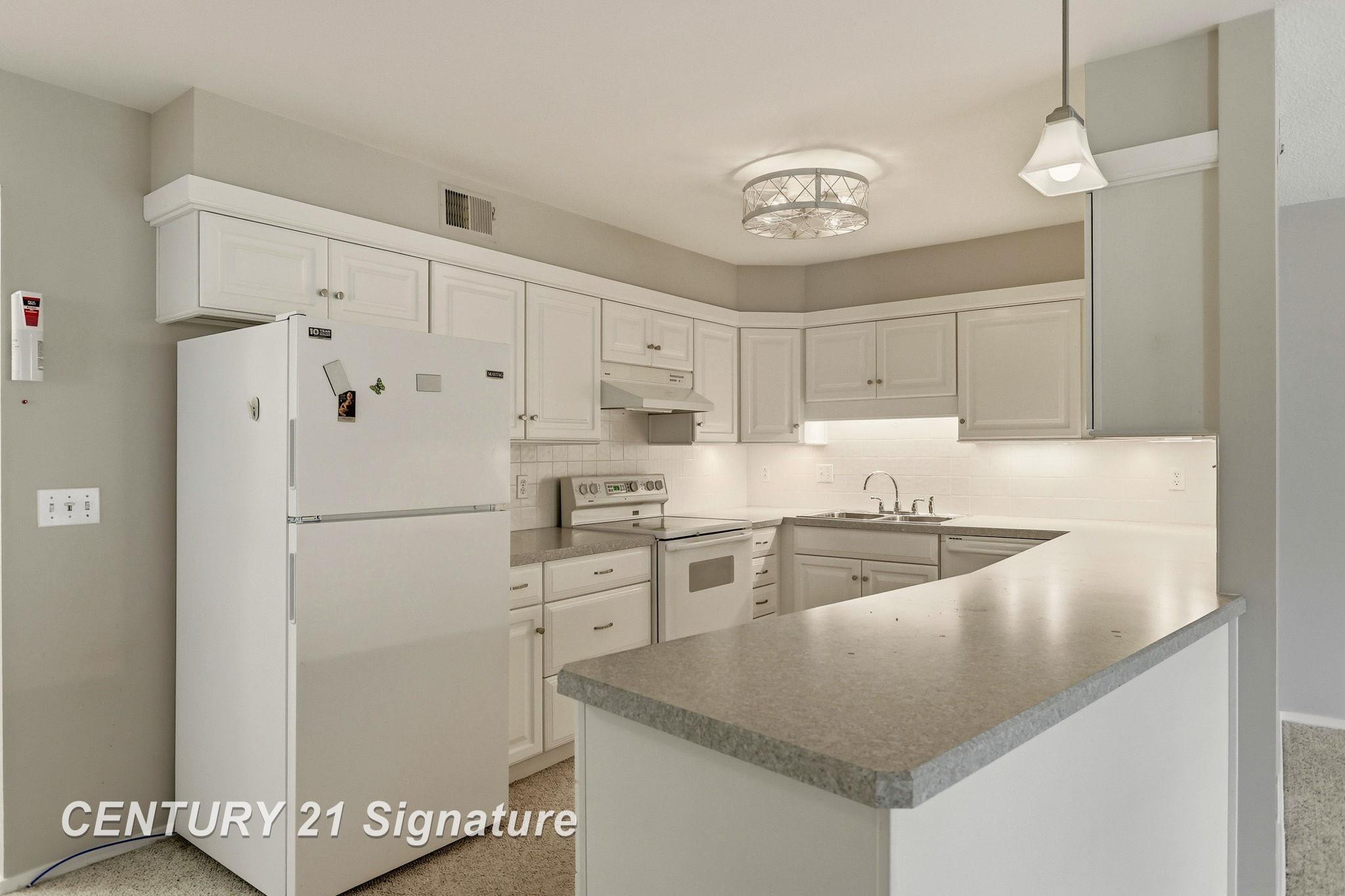 719 Kennely Road, E-78, Saginaw, MI 48609 — Photo 14