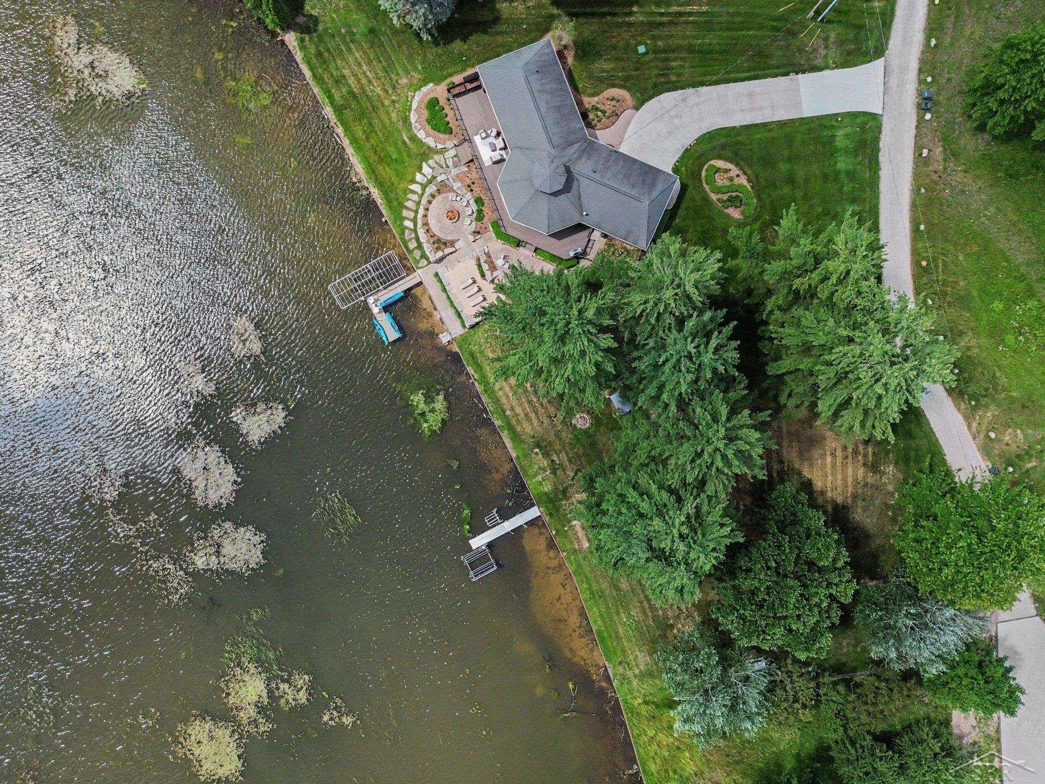 4991 N Pointe Drive, Sanford, MI 48657 — Photo 3