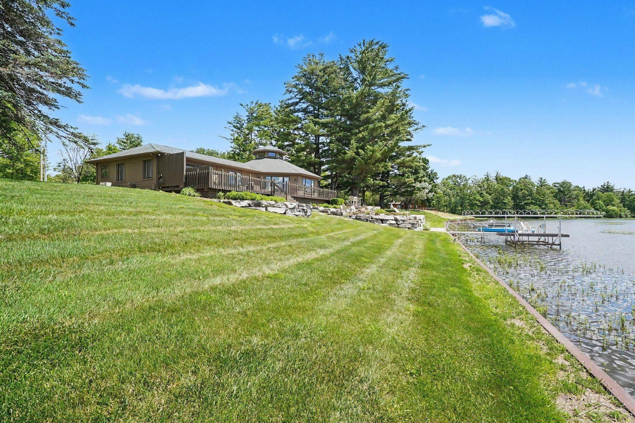 4991 N Pointe Drive, Sanford, MI 48657 — Photo 26
