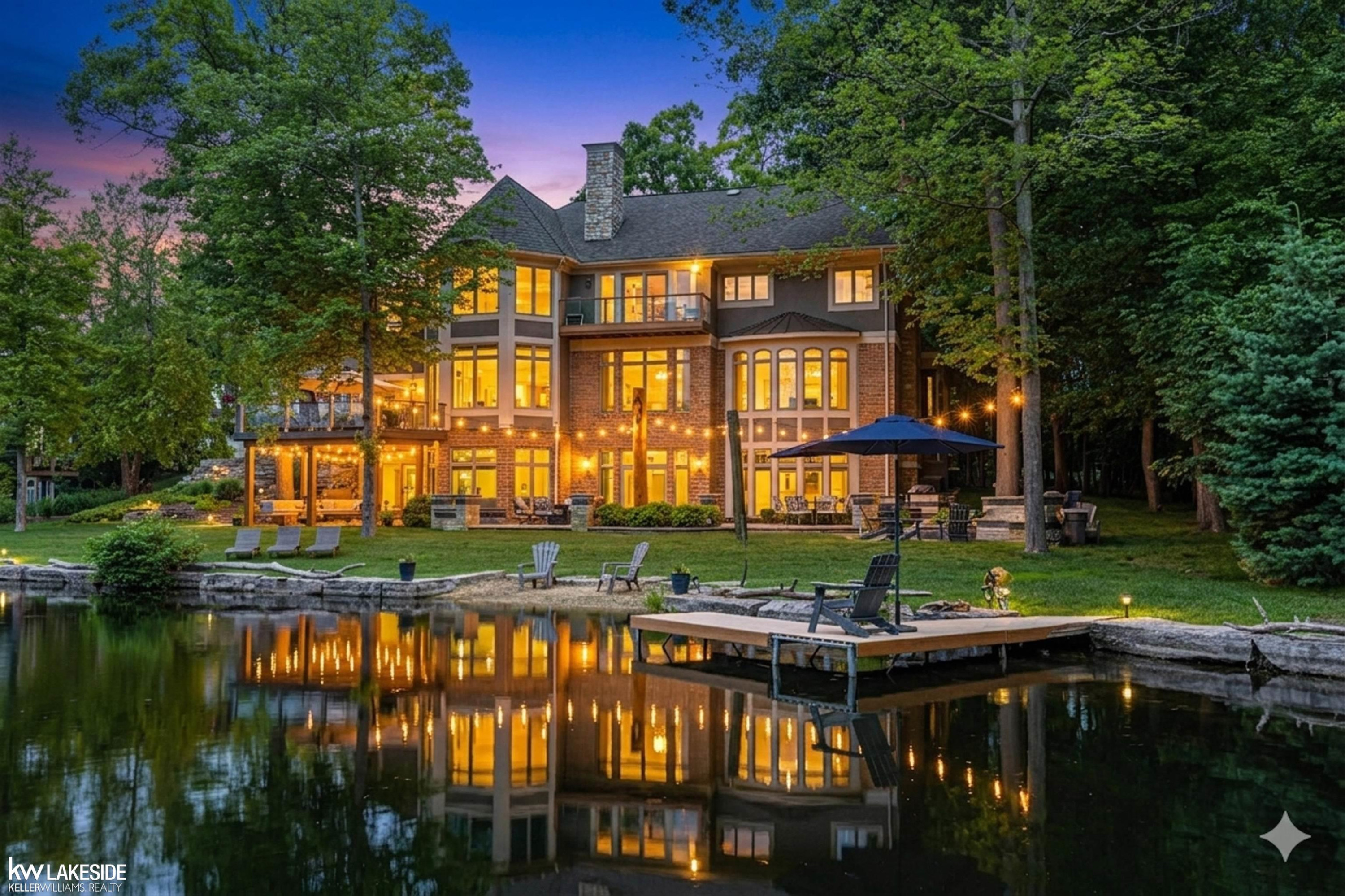 1868 Carsons Cove Cove, MI 48390 — Photo 6