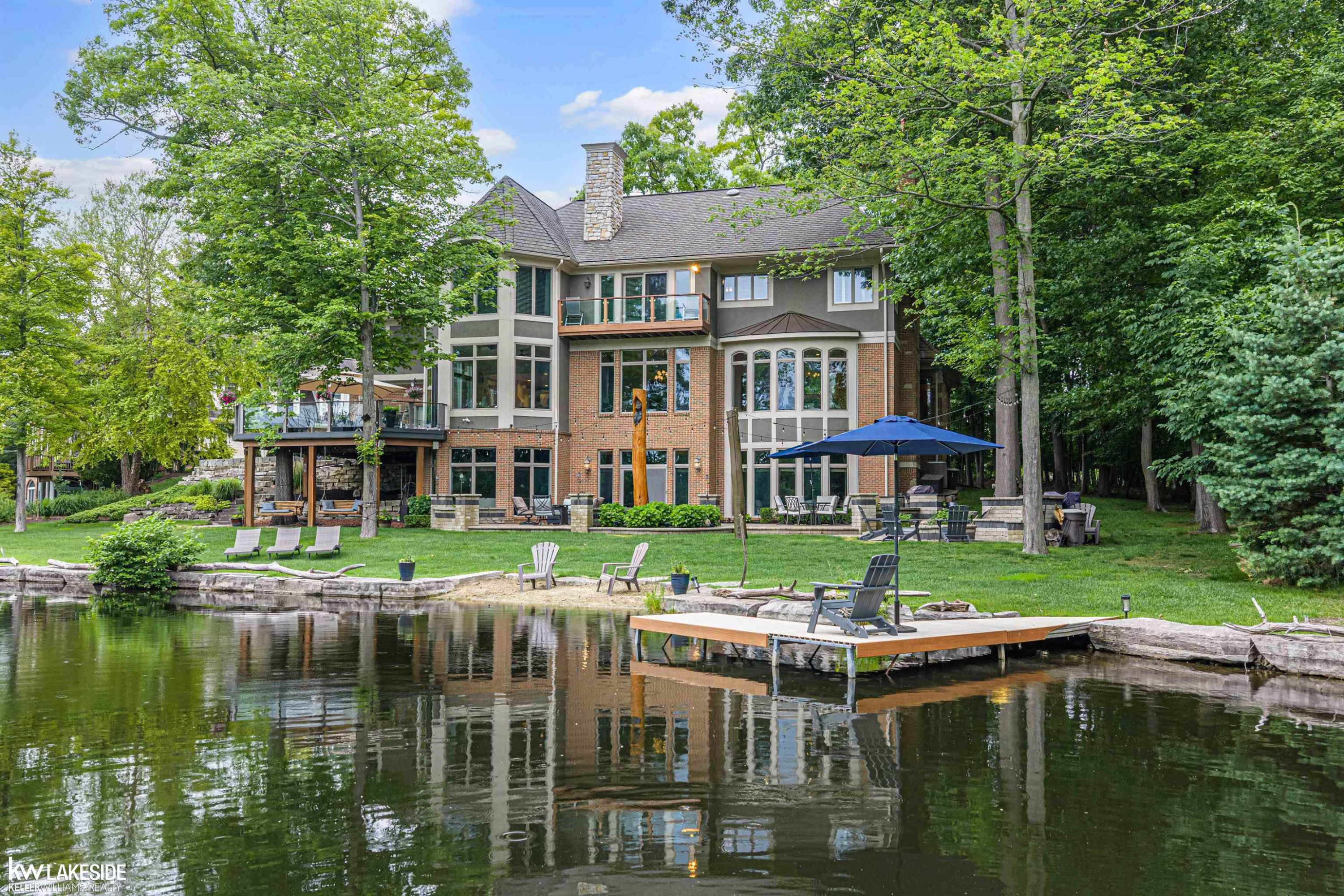 1868 Carsons Cove Cove, MI 48390 — Photo 17