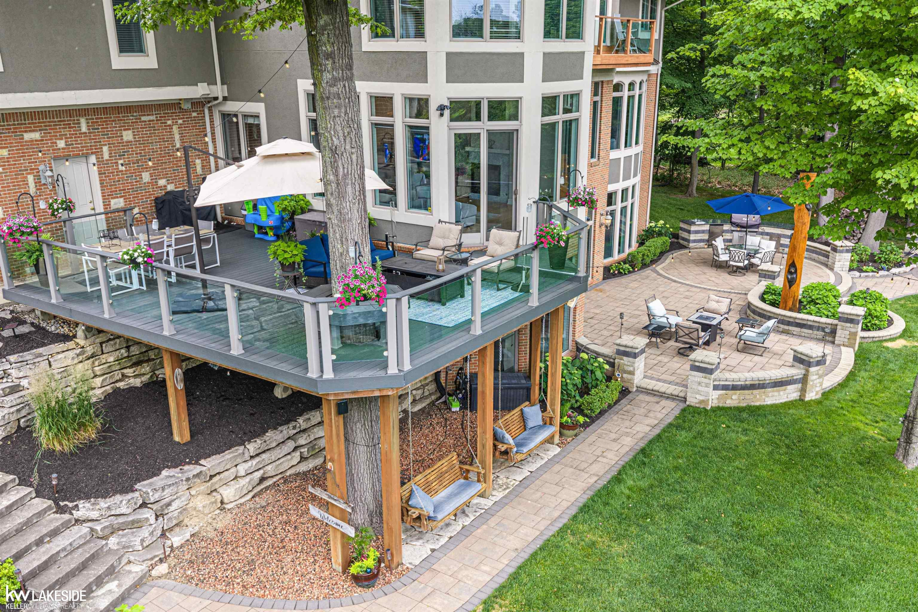1868 Carsons Cove Cove, MI 48390 — Photo 22