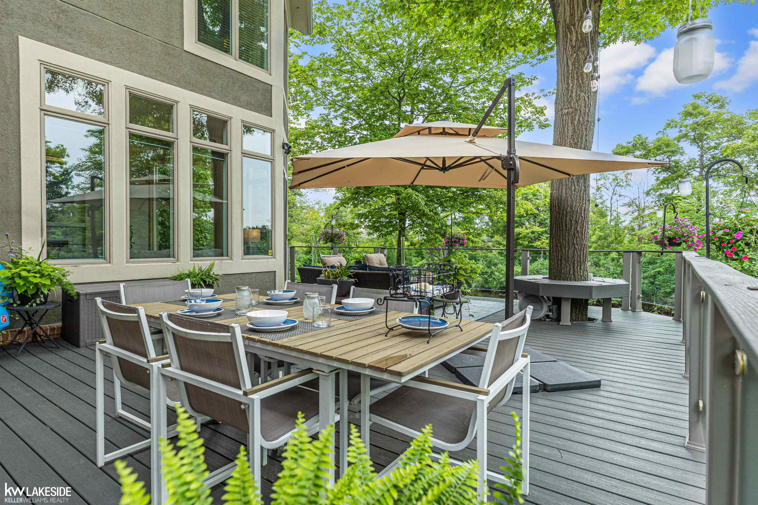 1868 Carsons Cove Cove, MI 48390 — Photo 31
