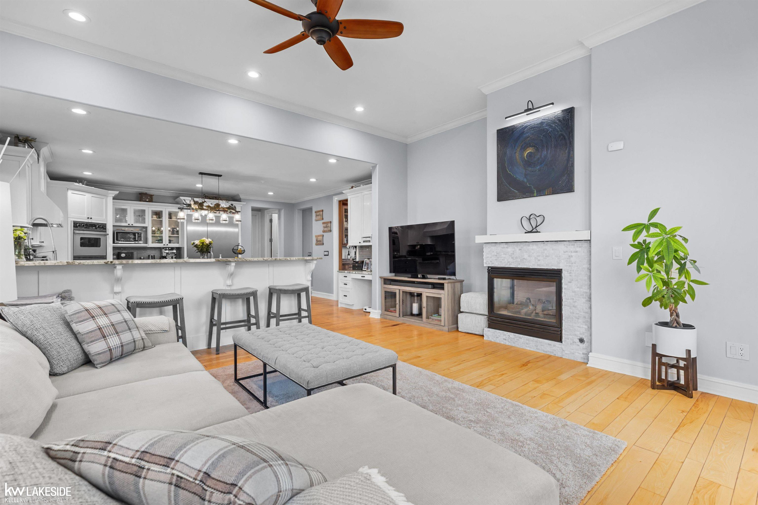 1868 Carsons Cove Cove, MI 48390 — Photo 42