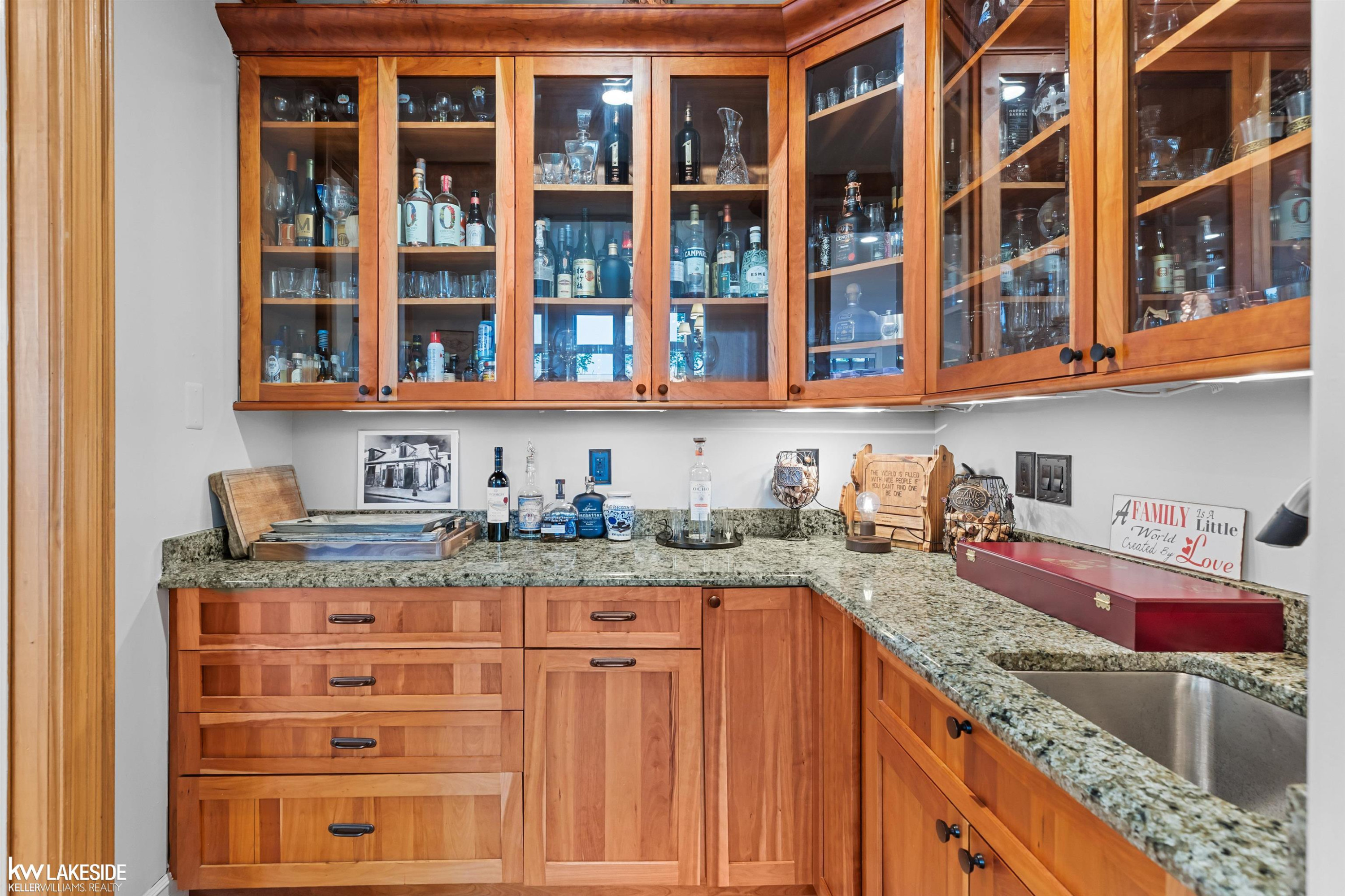 1868 Carsons Cove Cove, MI 48390 — Photo 54