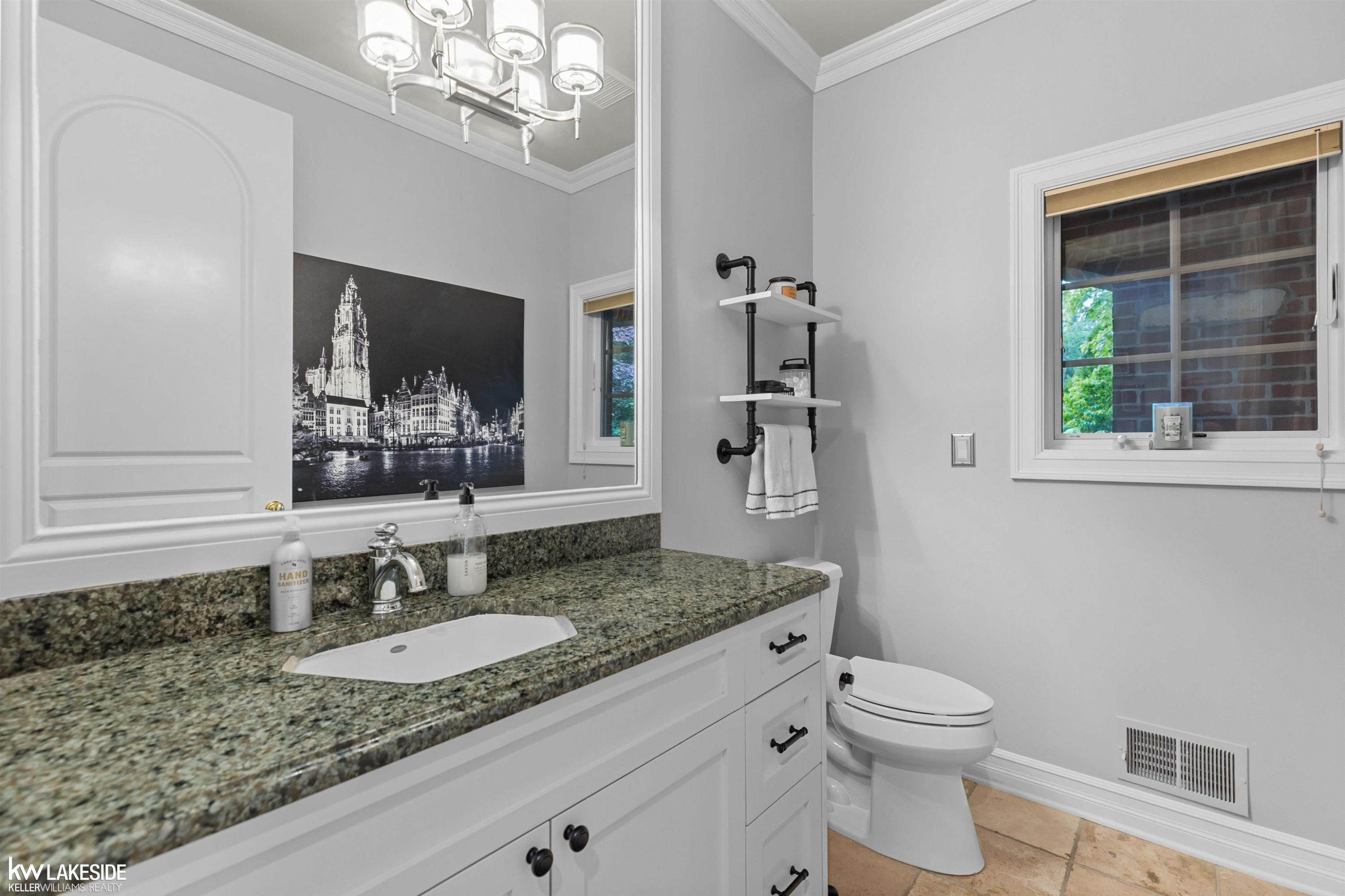 1868 Carsons Cove Cove, MI 48390 — Photo 79