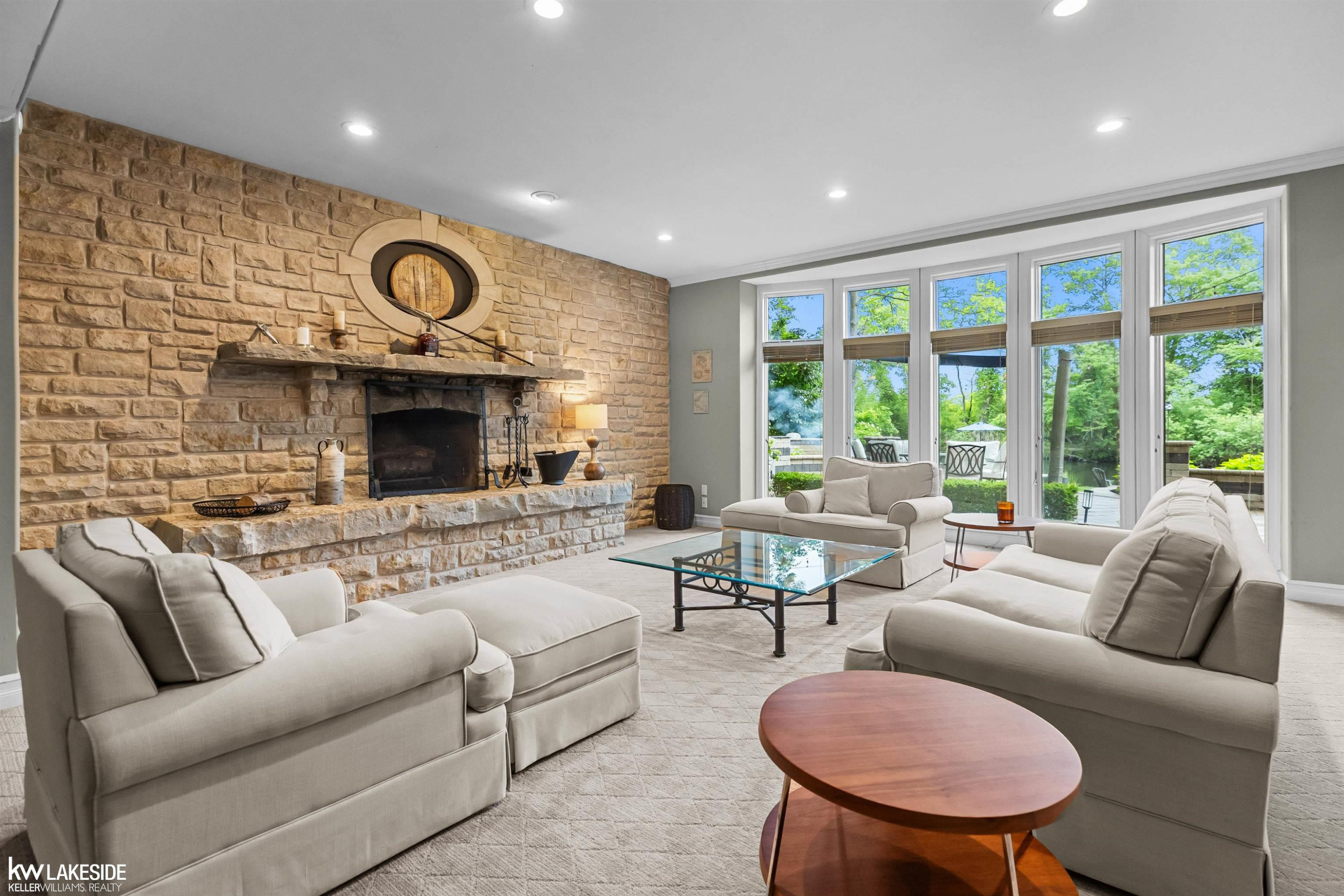 1868 Carsons Cove Cove, MI 48390 — Photo 84