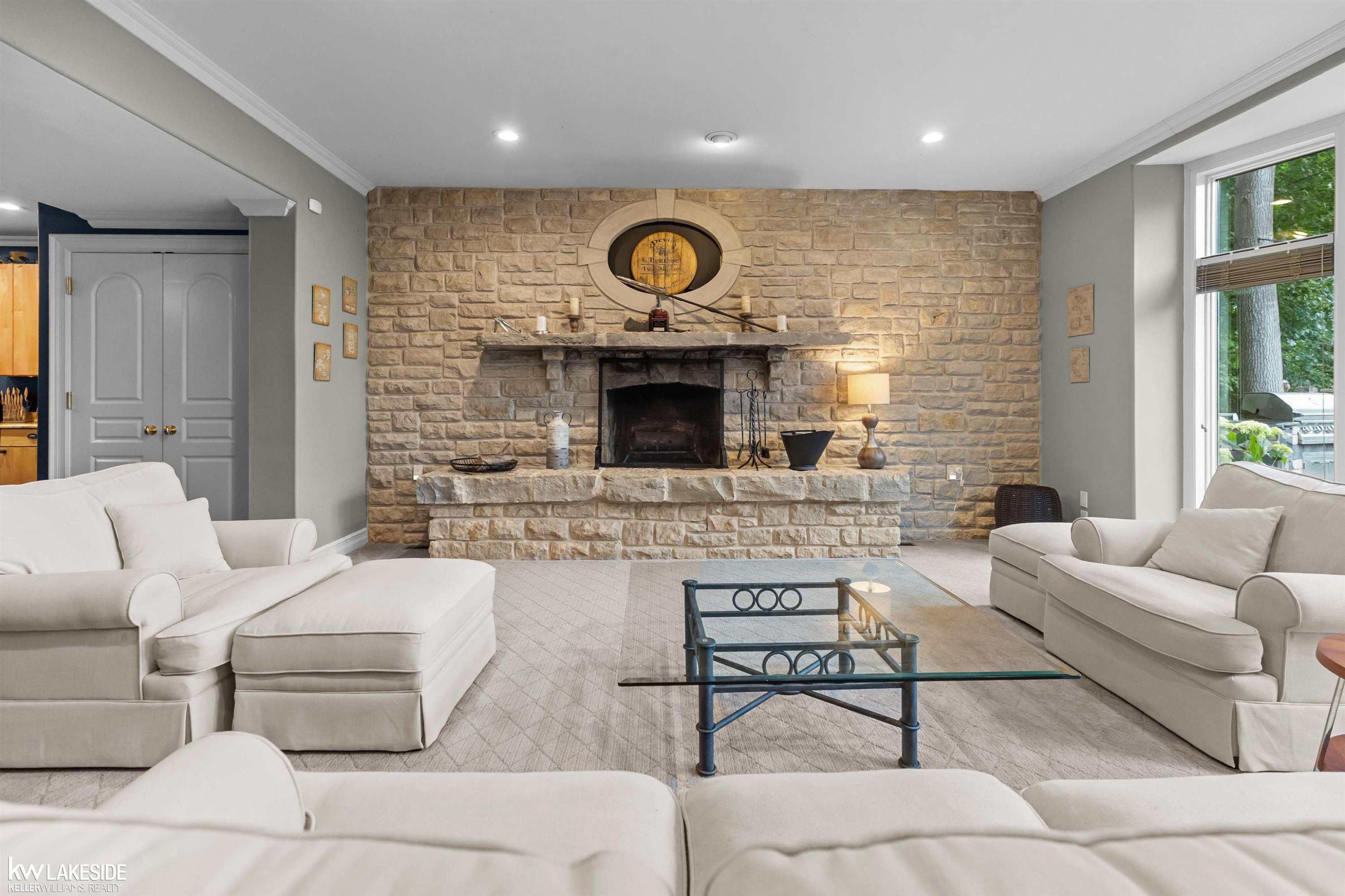 1868 Carsons Cove Cove, MI 48390 — Photo 85