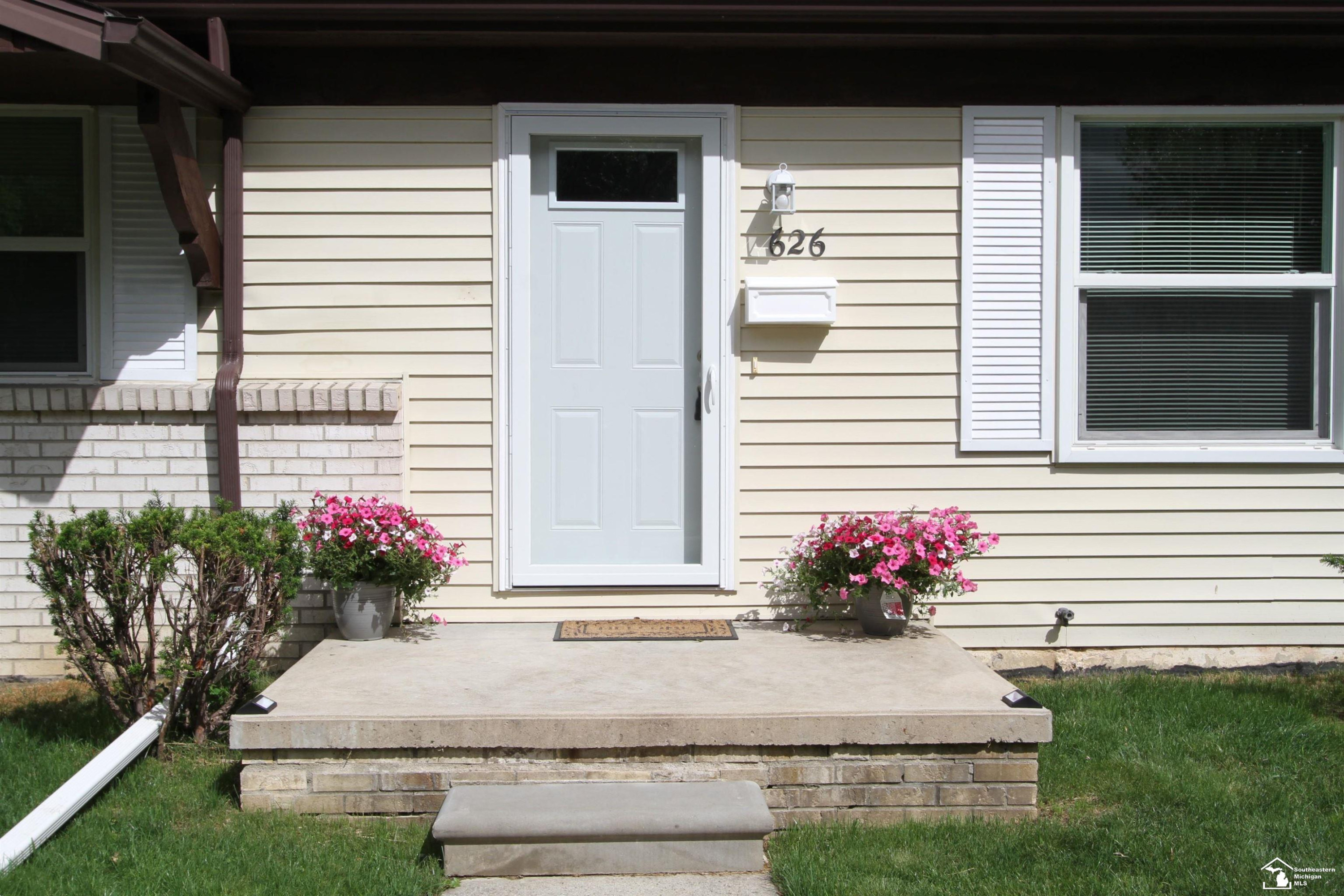 626 John Rolfe Drive, Monroe, MI 48162 — Photo 2