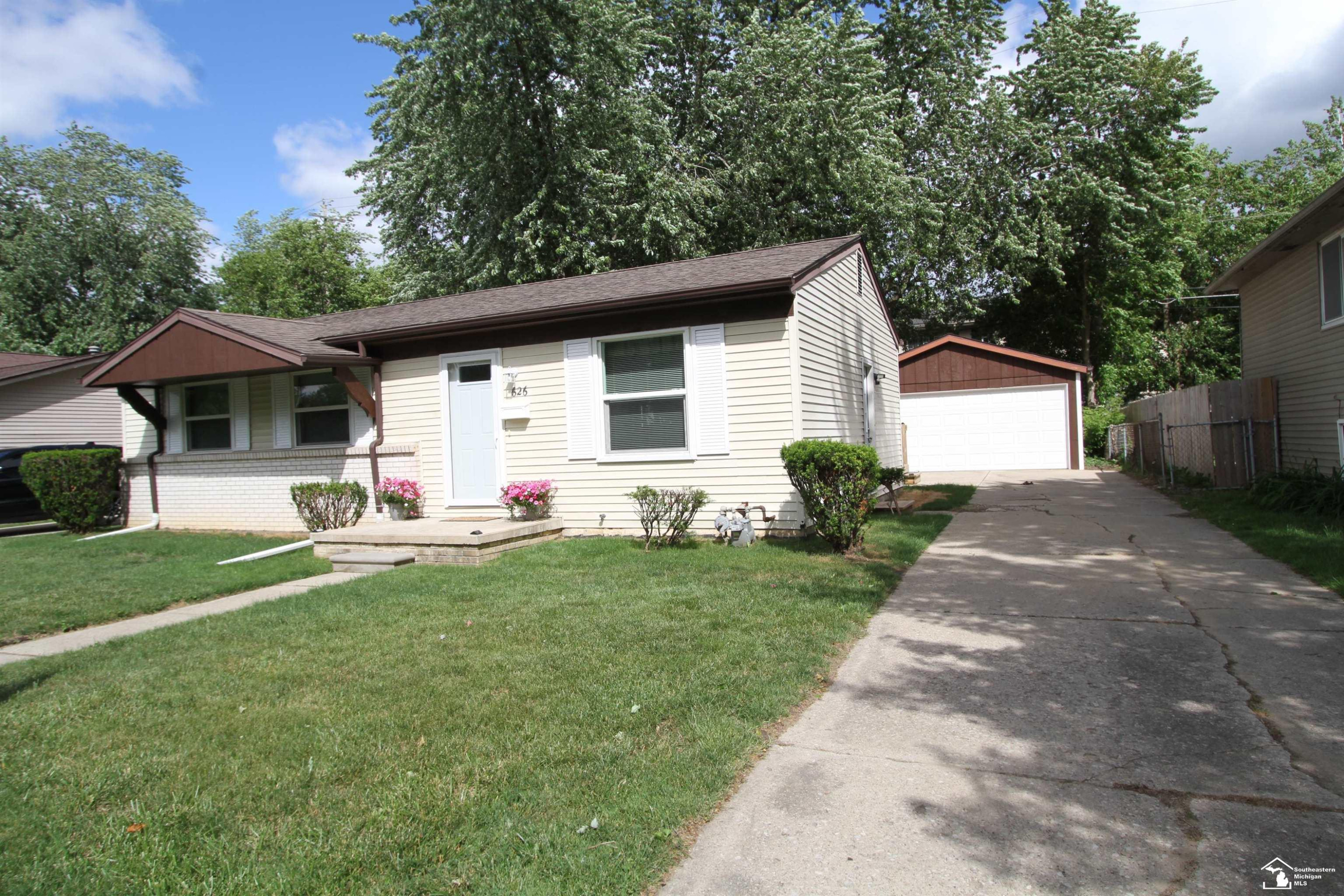 626 John Rolfe Drive, Monroe, MI 48162 — Photo 3