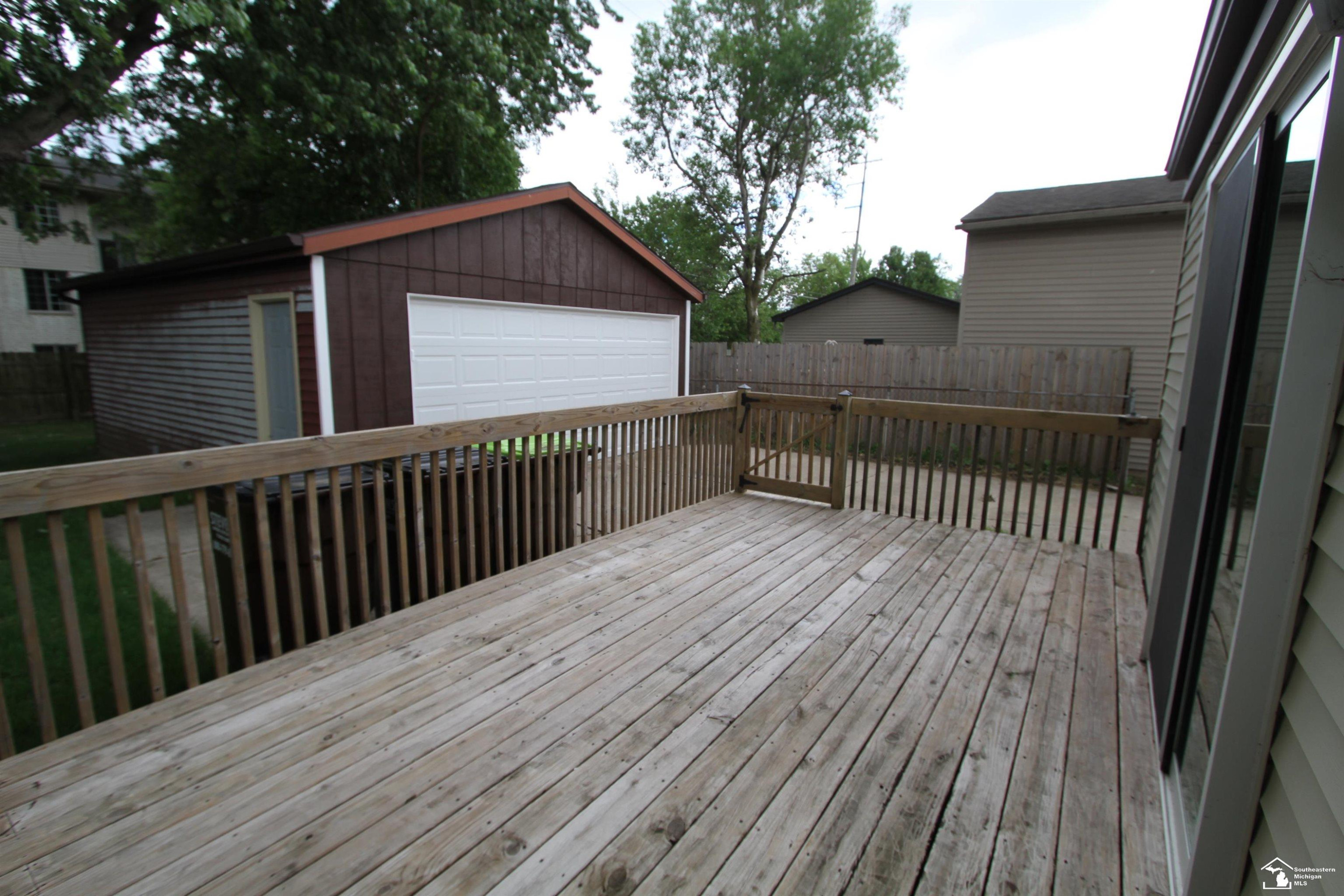 626 John Rolfe Drive, Monroe, MI 48162 — Photo 27