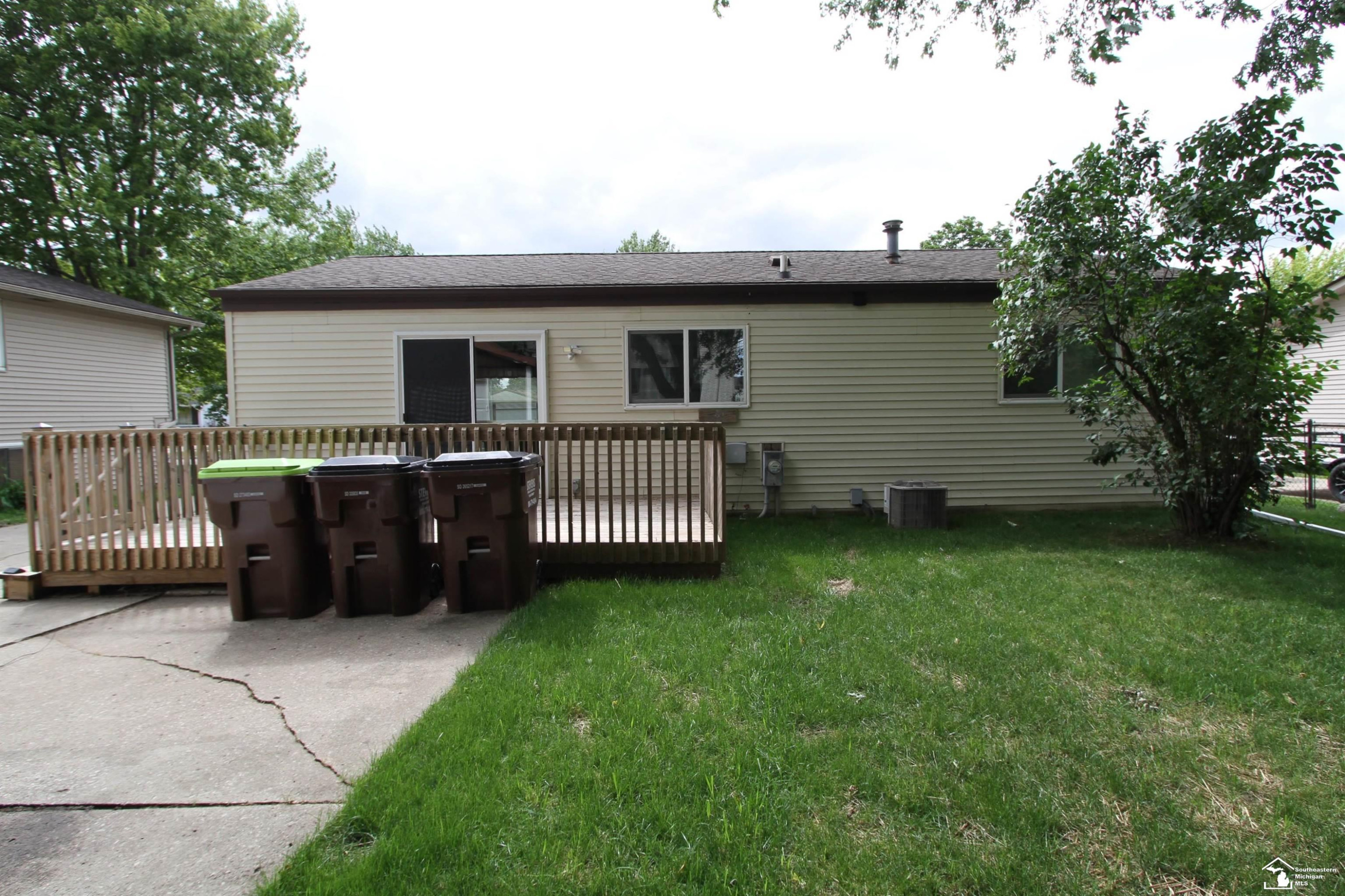 626 John Rolfe Drive, Monroe, MI 48162 — Photo 30