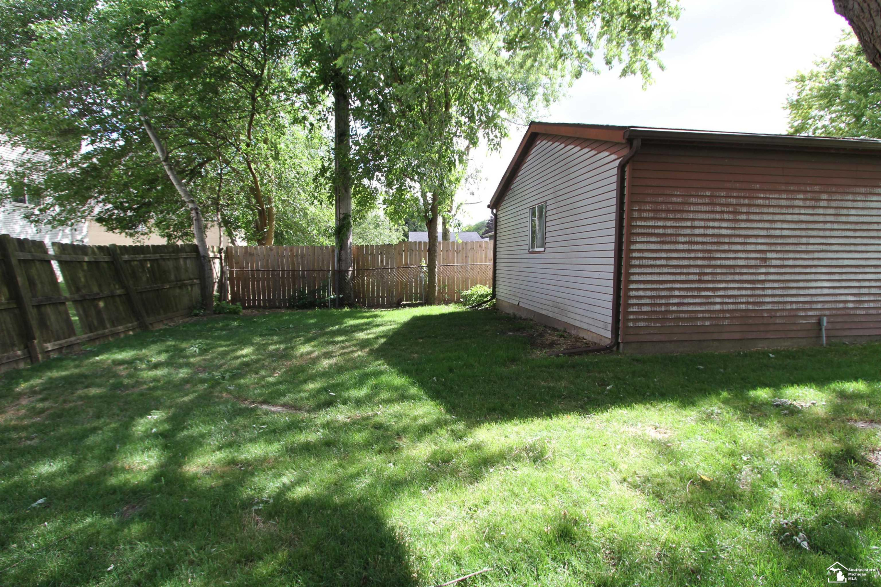 626 John Rolfe Drive, Monroe, MI 48162 — Photo 31