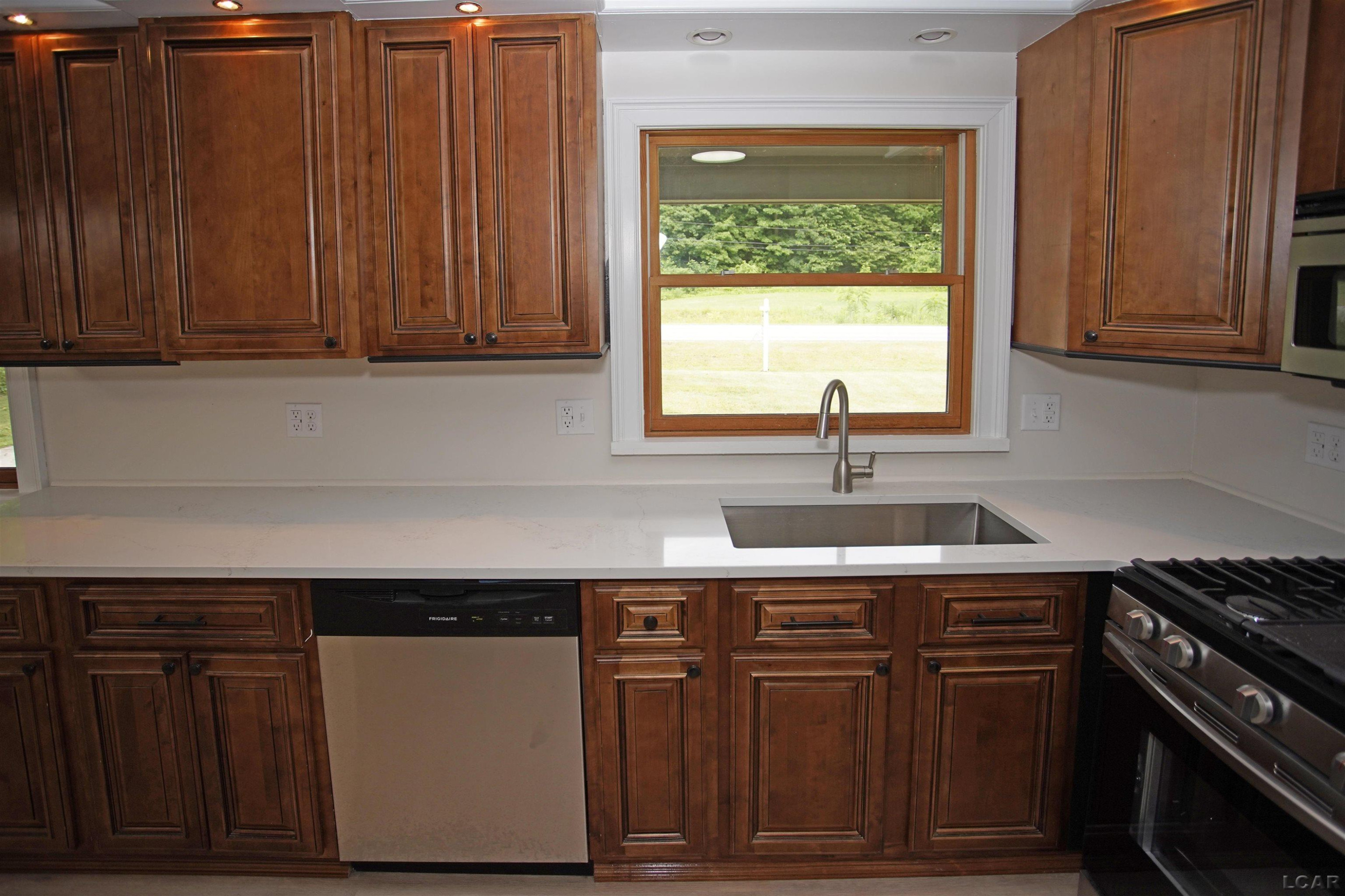 9315 Kingsley Drive, Onsted, MI 49265 — Photo 6
