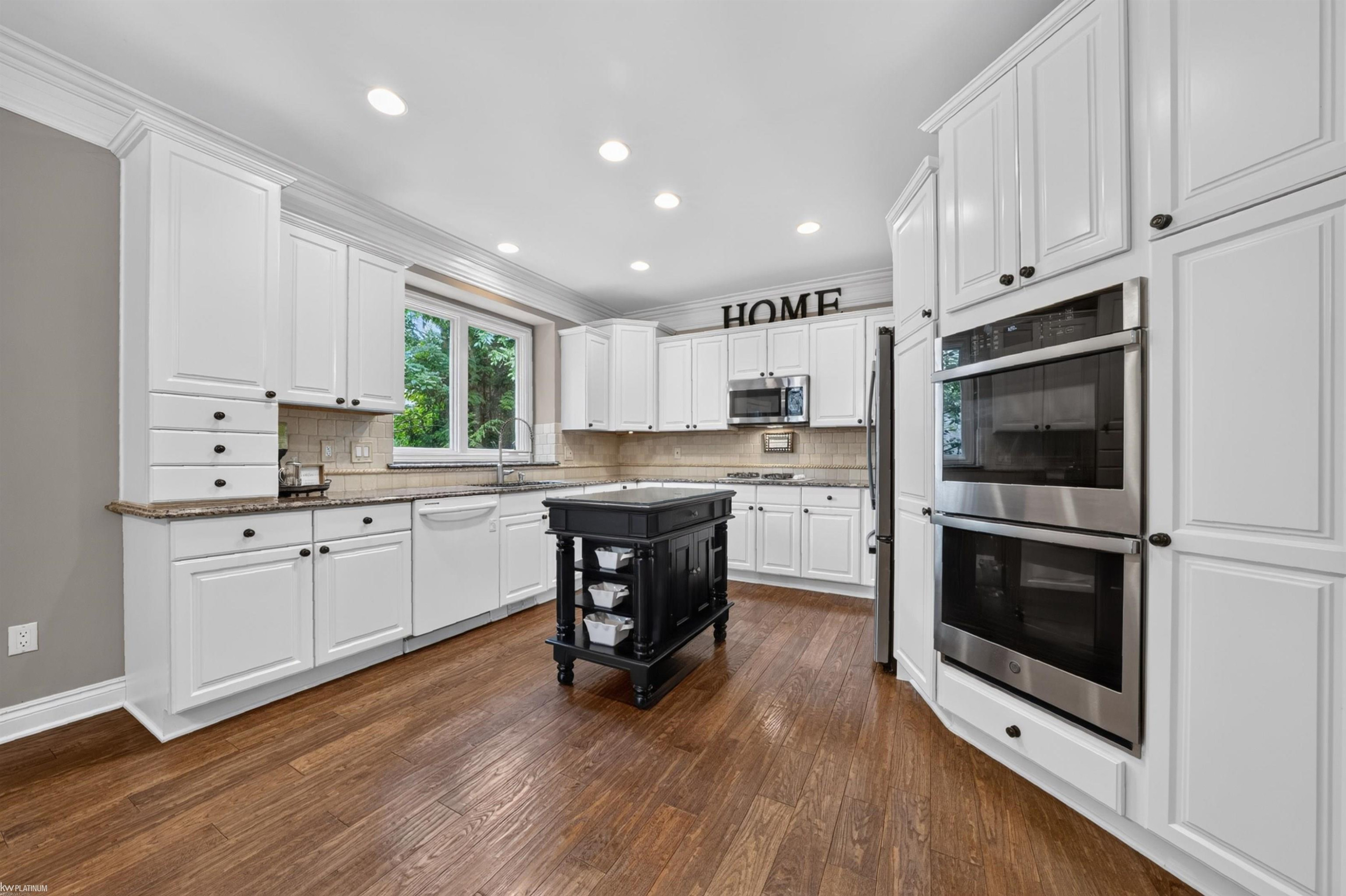 4896 Brookside Lane, MI — Photo 17