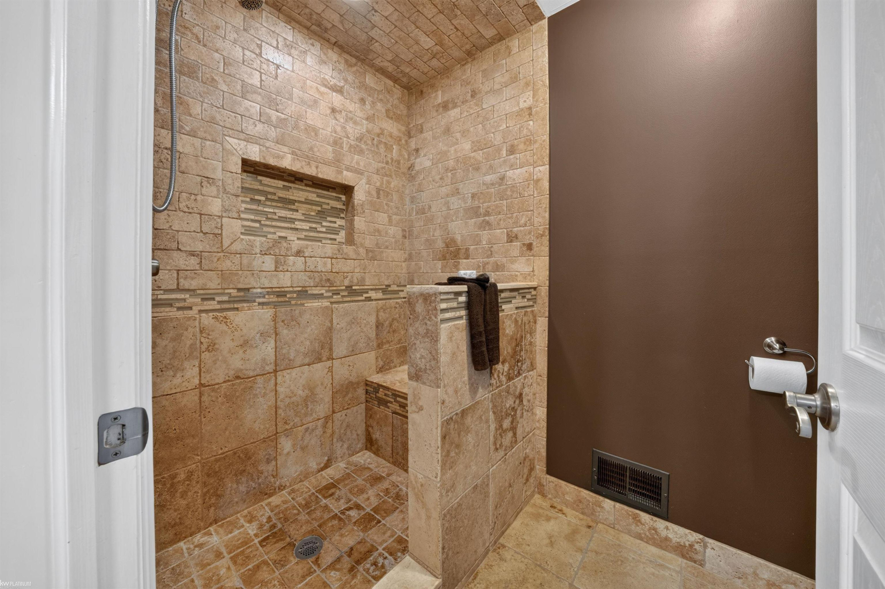 4896 Brookside Lane, MI — Photo 34