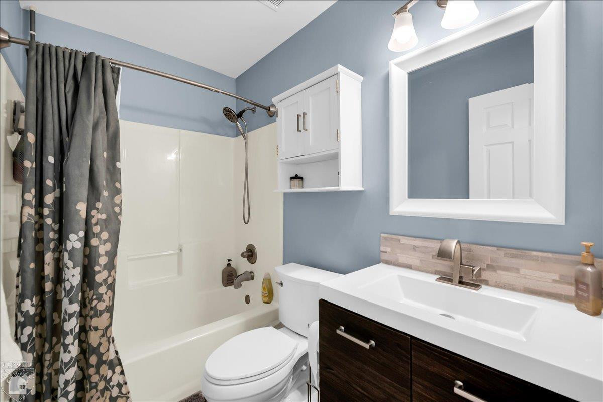 1303 Russel Court, Port Huron, MI 48060 — Photo 18