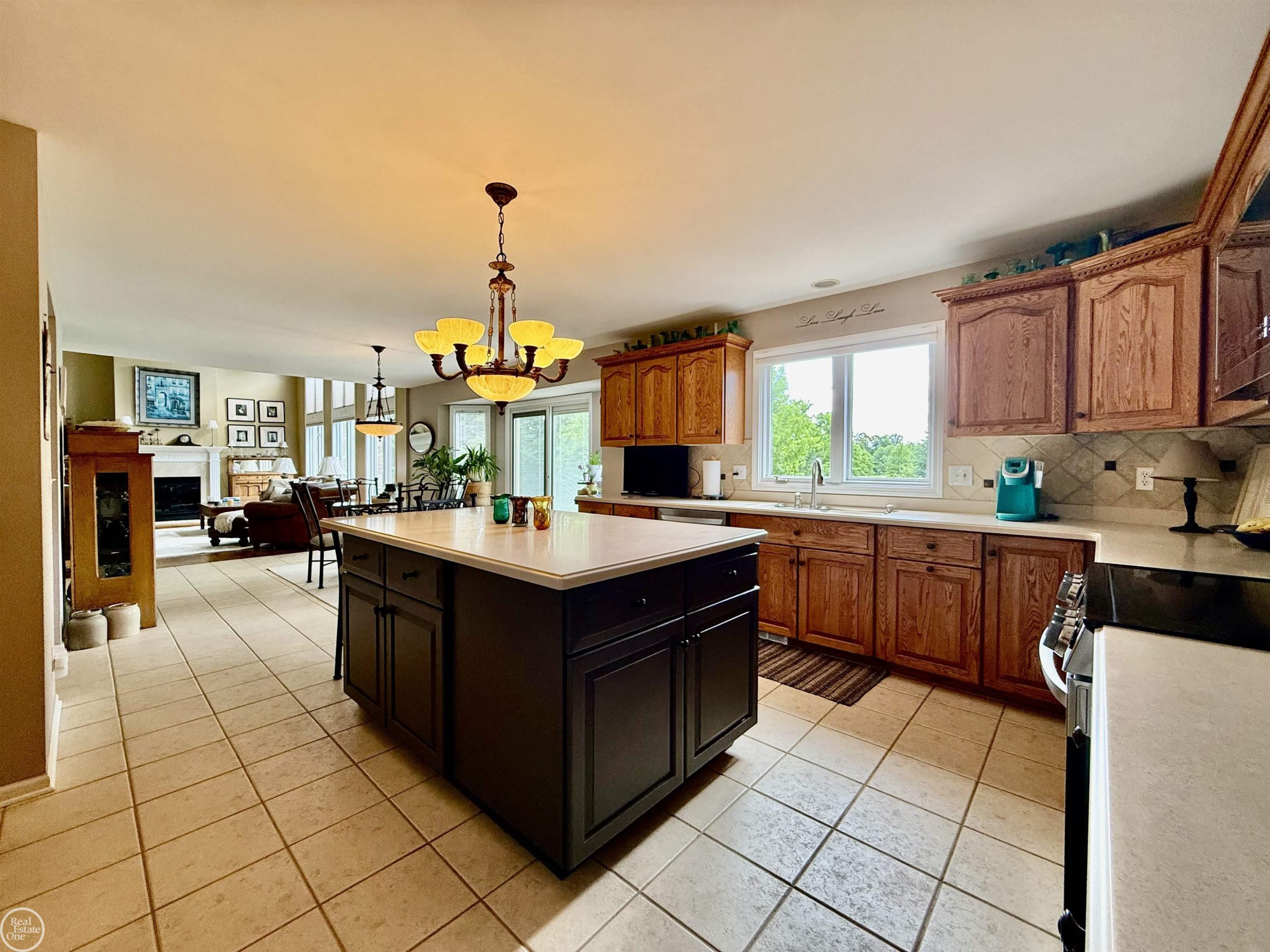 54828 Danielle Street, New Baltimore, MI 48047 — Photo 39