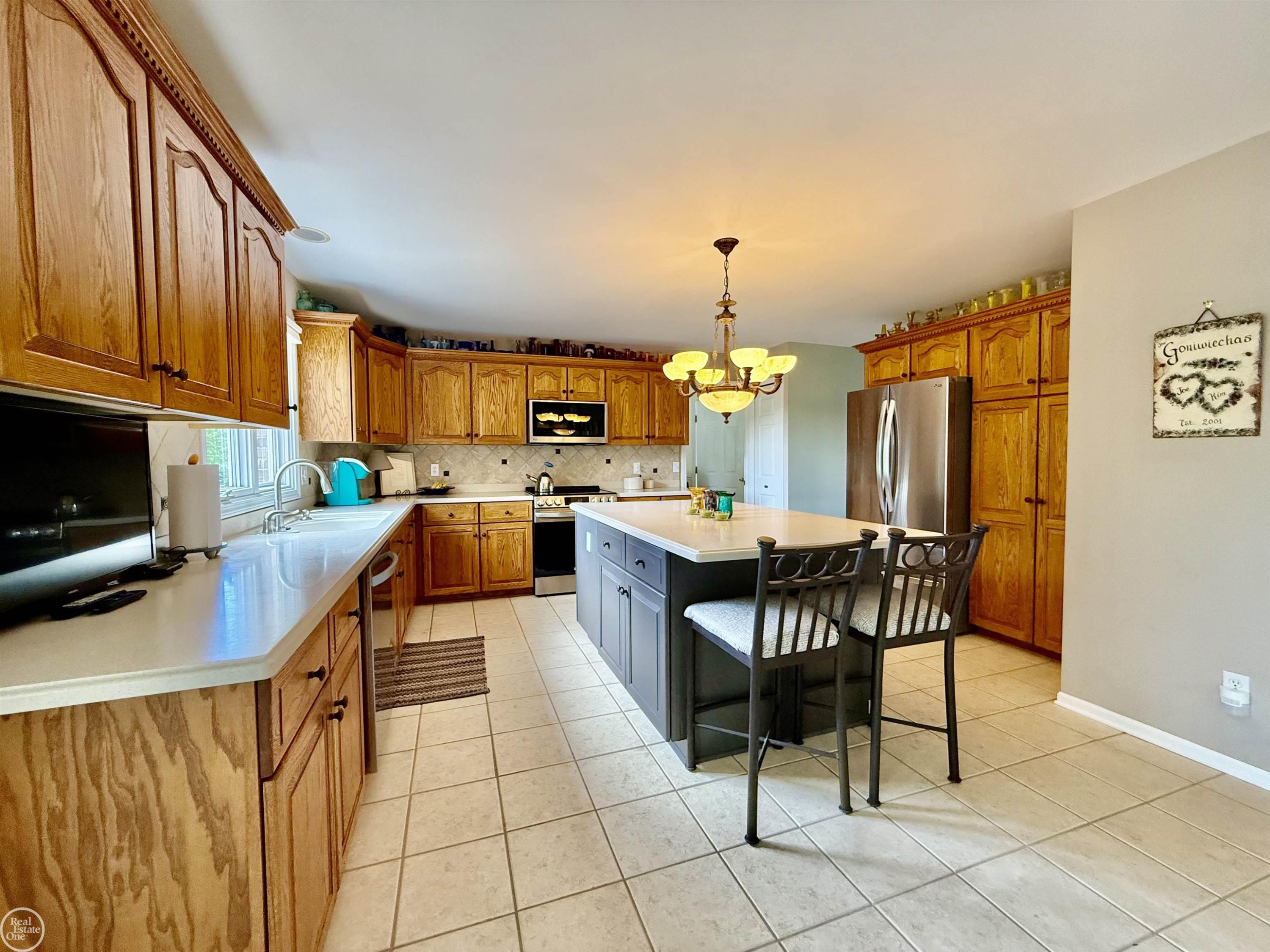 54828 Danielle Street, New Baltimore, MI 48047 — Photo 41