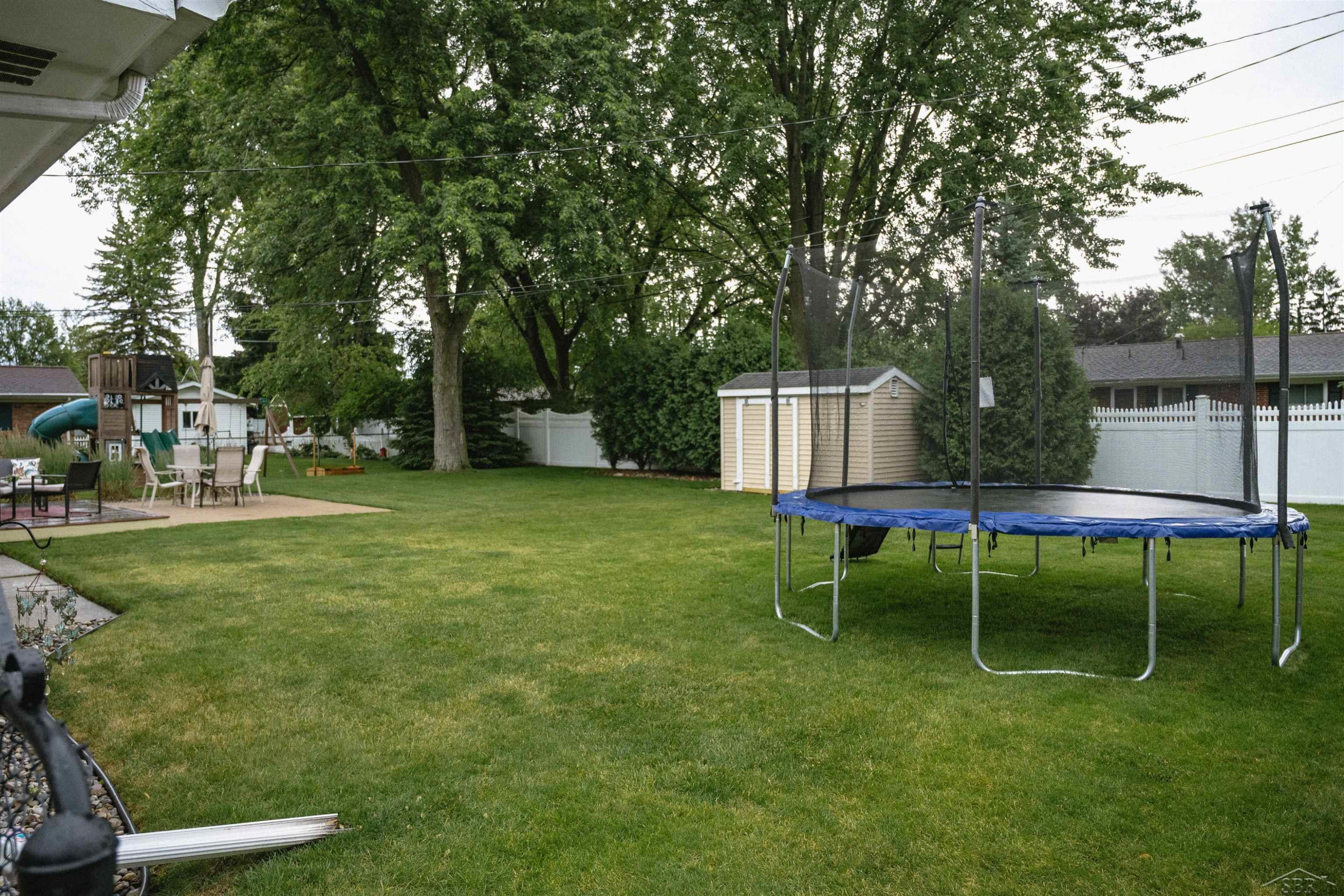 4201 Sweetbriar Dr. Drive, Saginaw, MI 48603 — Photo 29