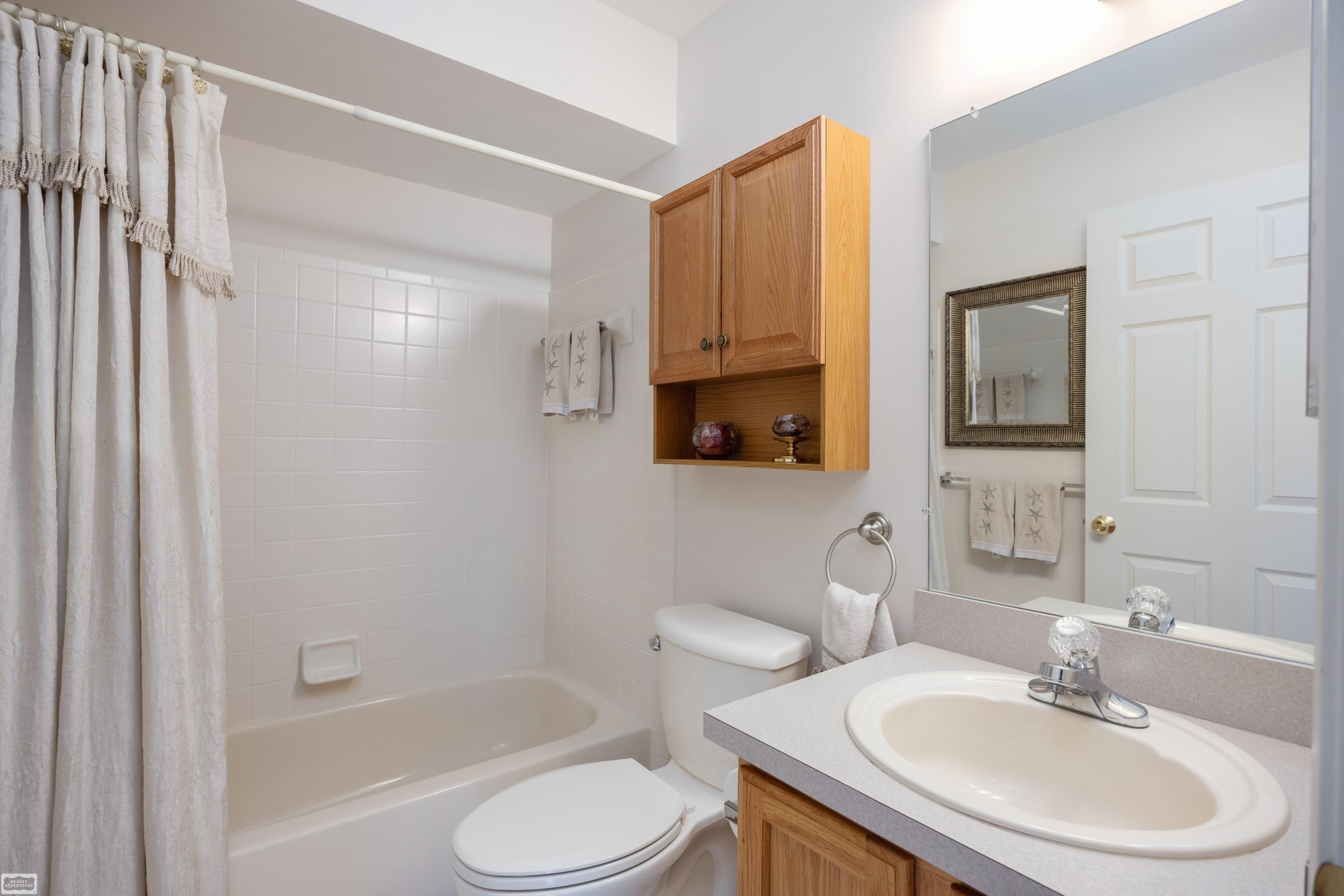 48743 Keystone Court, Shelby Twp, MI 48315 — Photo 18