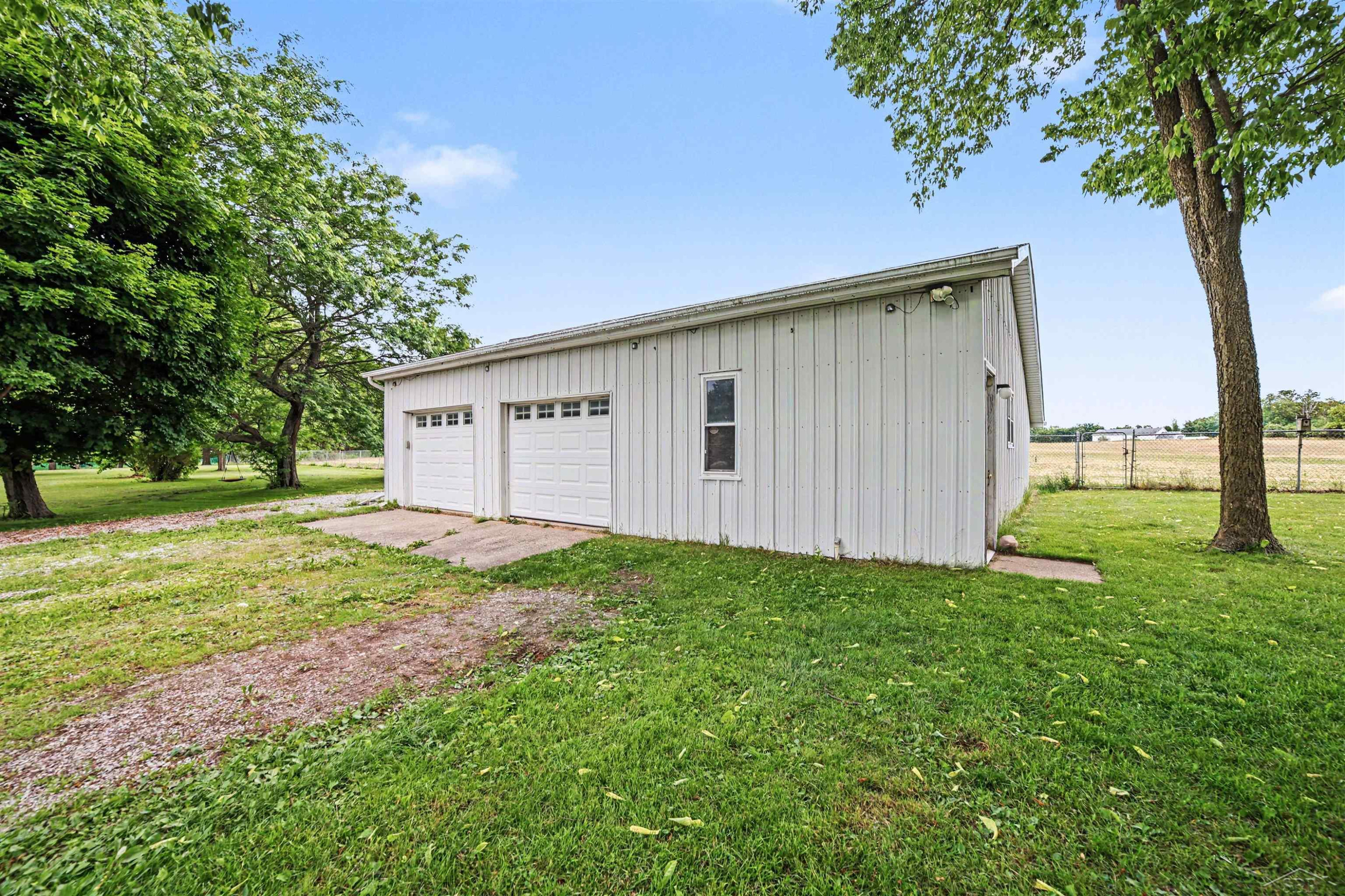 7123 Dixie Highway, Bridgeport, MI 48722 — Photo 22