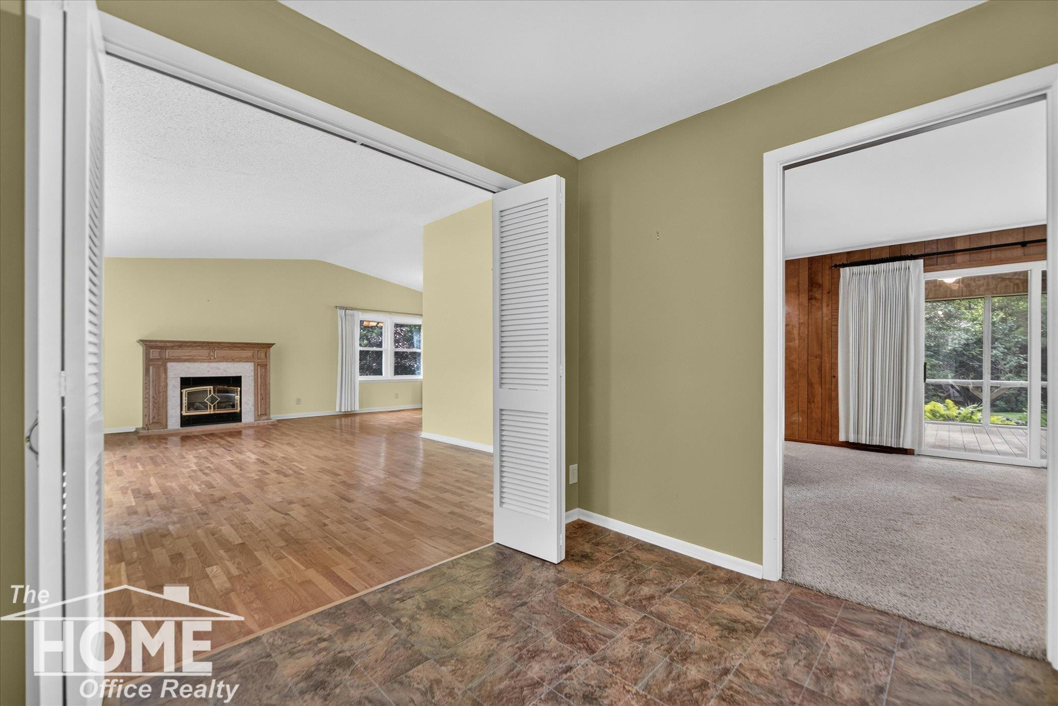 650 Riverbend Drive, Owosso, MI 48867 — Photo 16