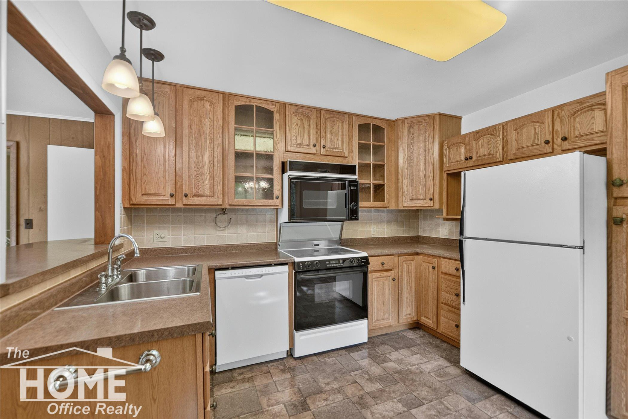 650 Riverbend Drive, Owosso, MI 48867 — Photo 19