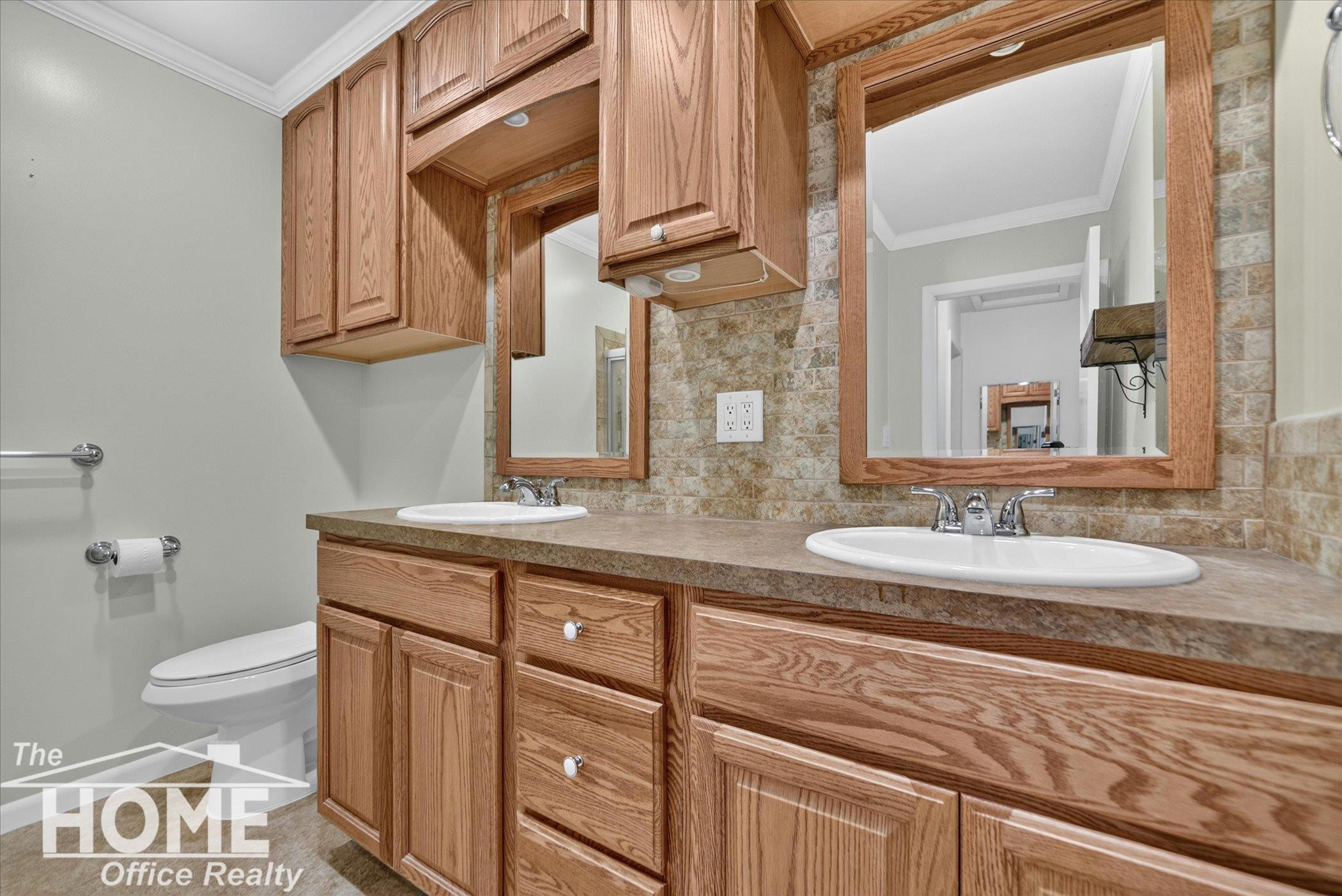 650 Riverbend Drive, Owosso, MI 48867 — Photo 36
