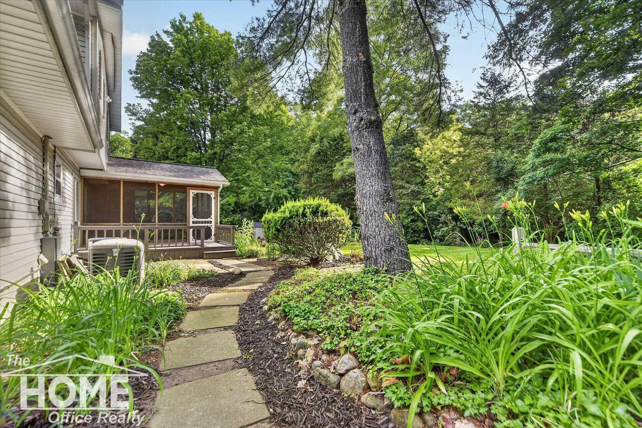 650 Riverbend Drive, Owosso, MI 48867 — Photo 43