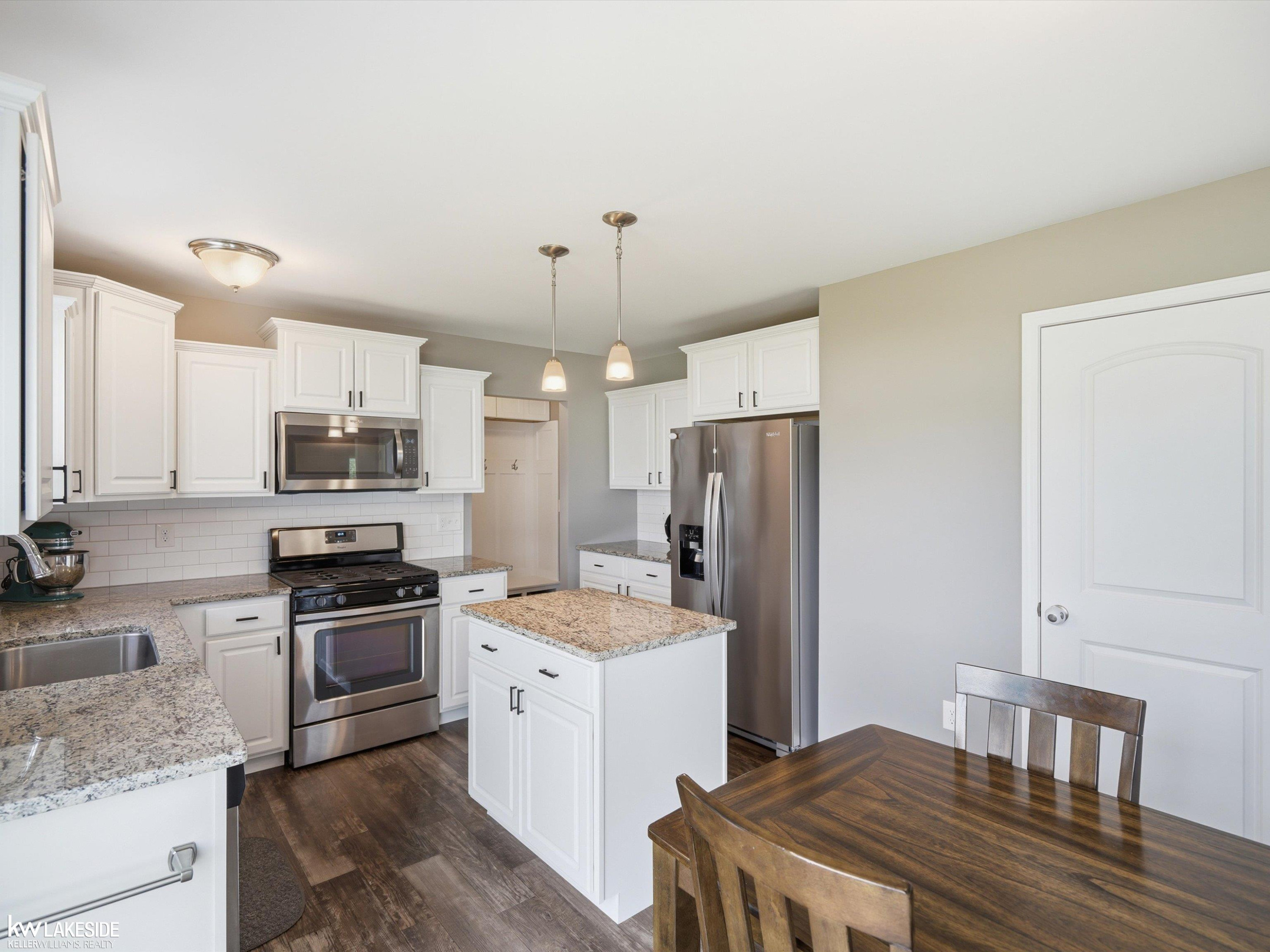 3208 Hill Hollow Lane, Howell, MI 48855 — Photo 9