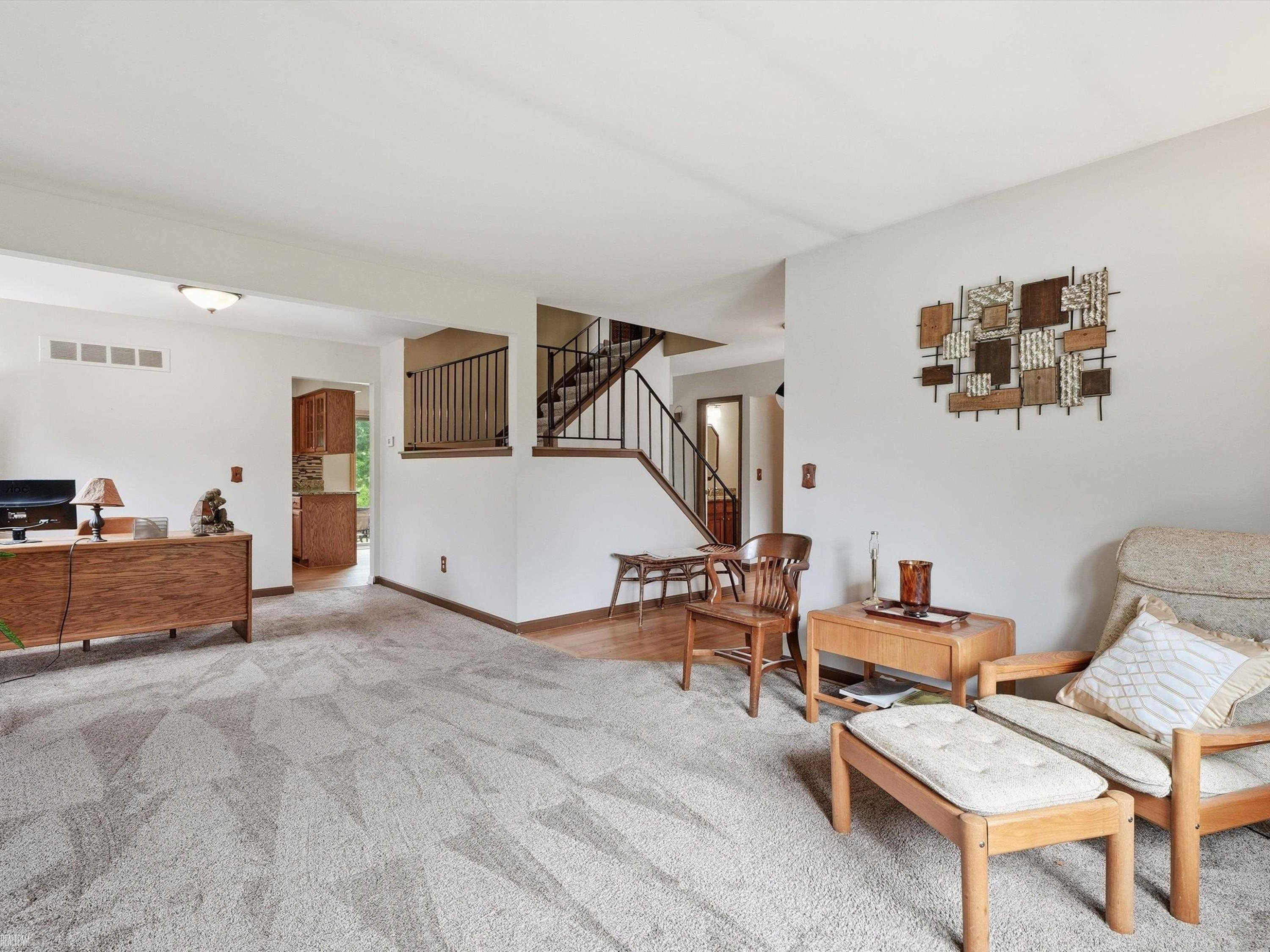 45455 Heatherwoode Lane, MI 48044 — Photo 8