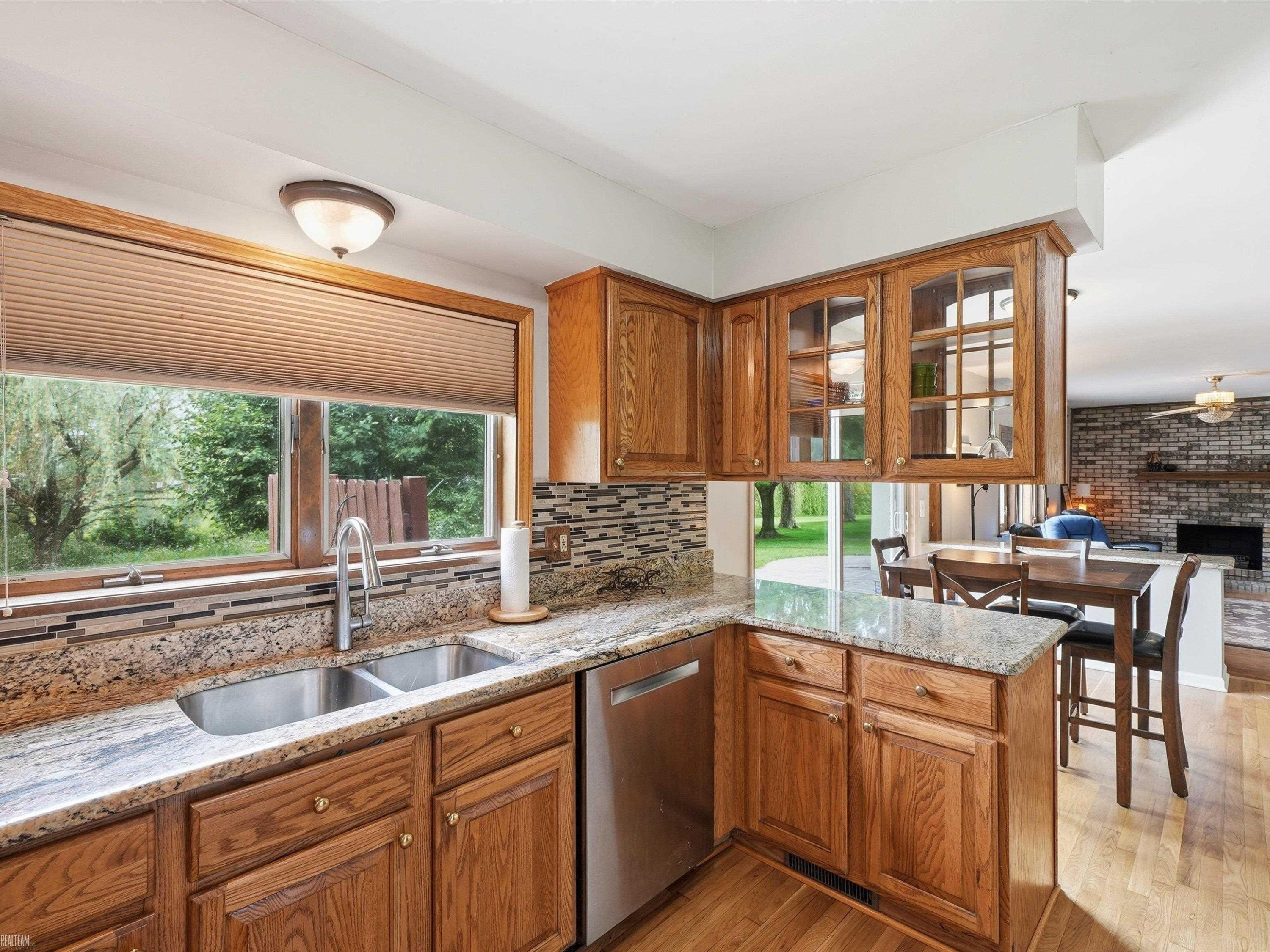 45455 Heatherwoode Lane, MI 48044 — Photo 12