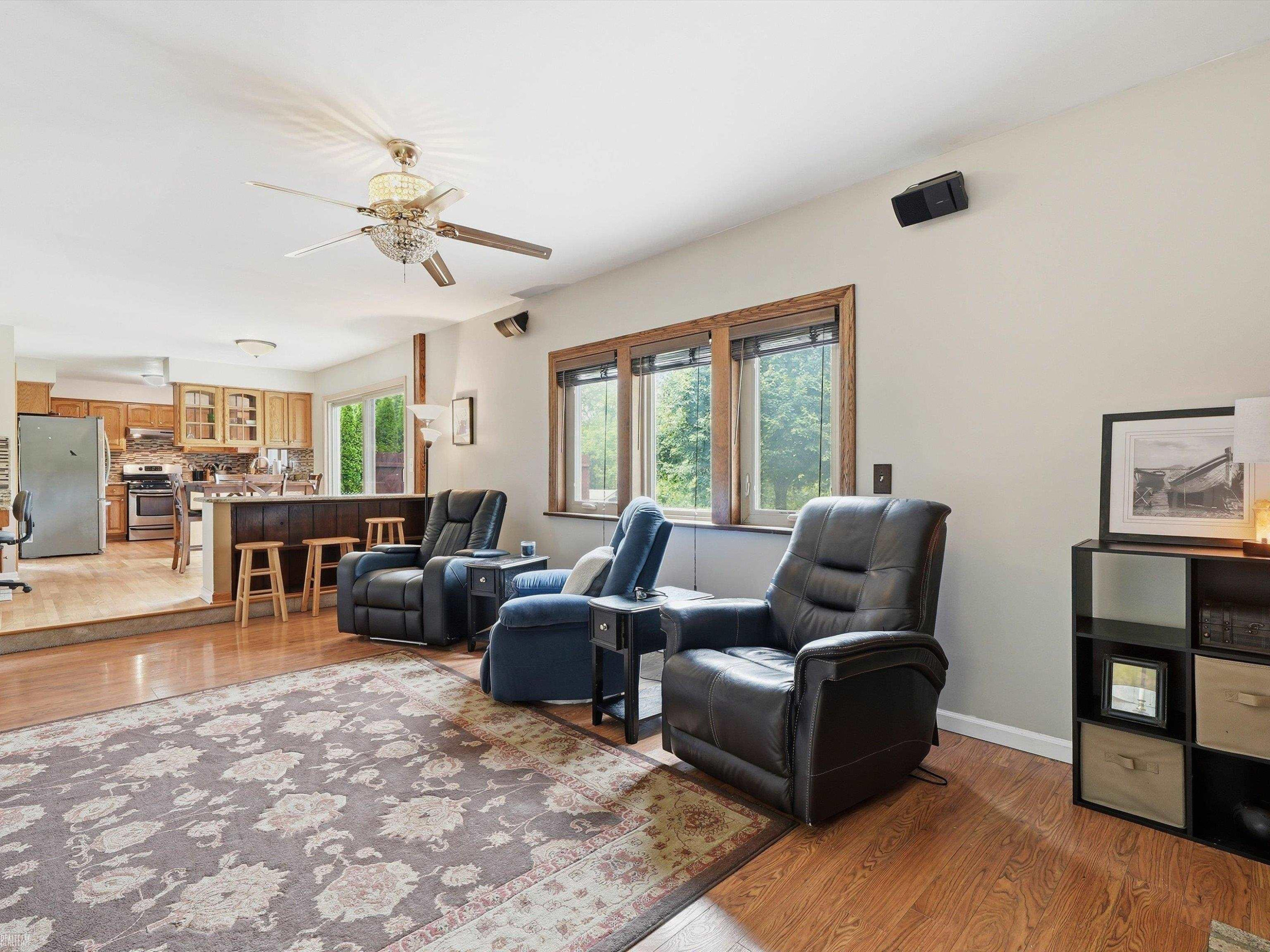 45455 Heatherwoode Lane, MI 48044 — Photo 18
