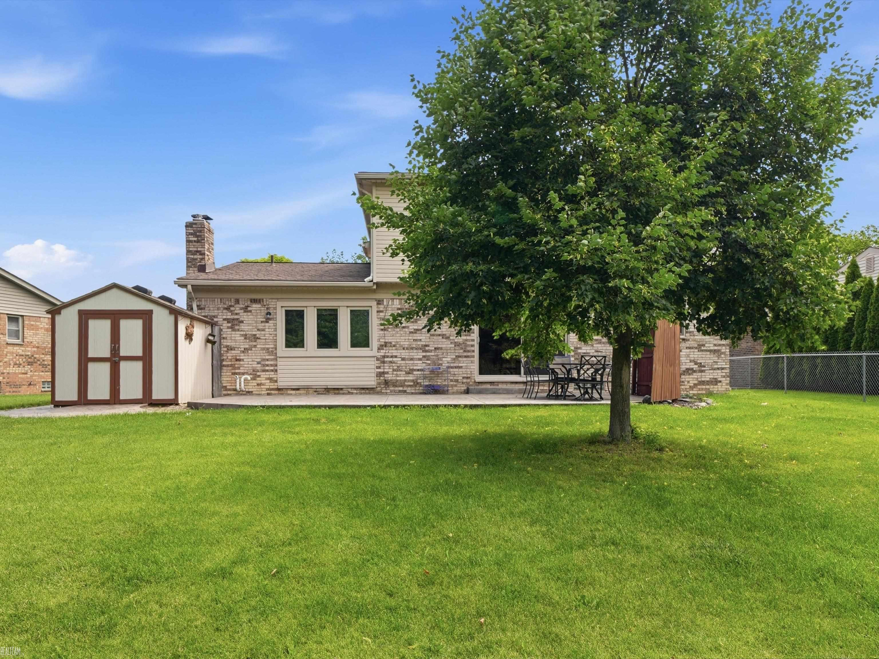 45455 Heatherwoode Lane, MI 48044 — Photo 45