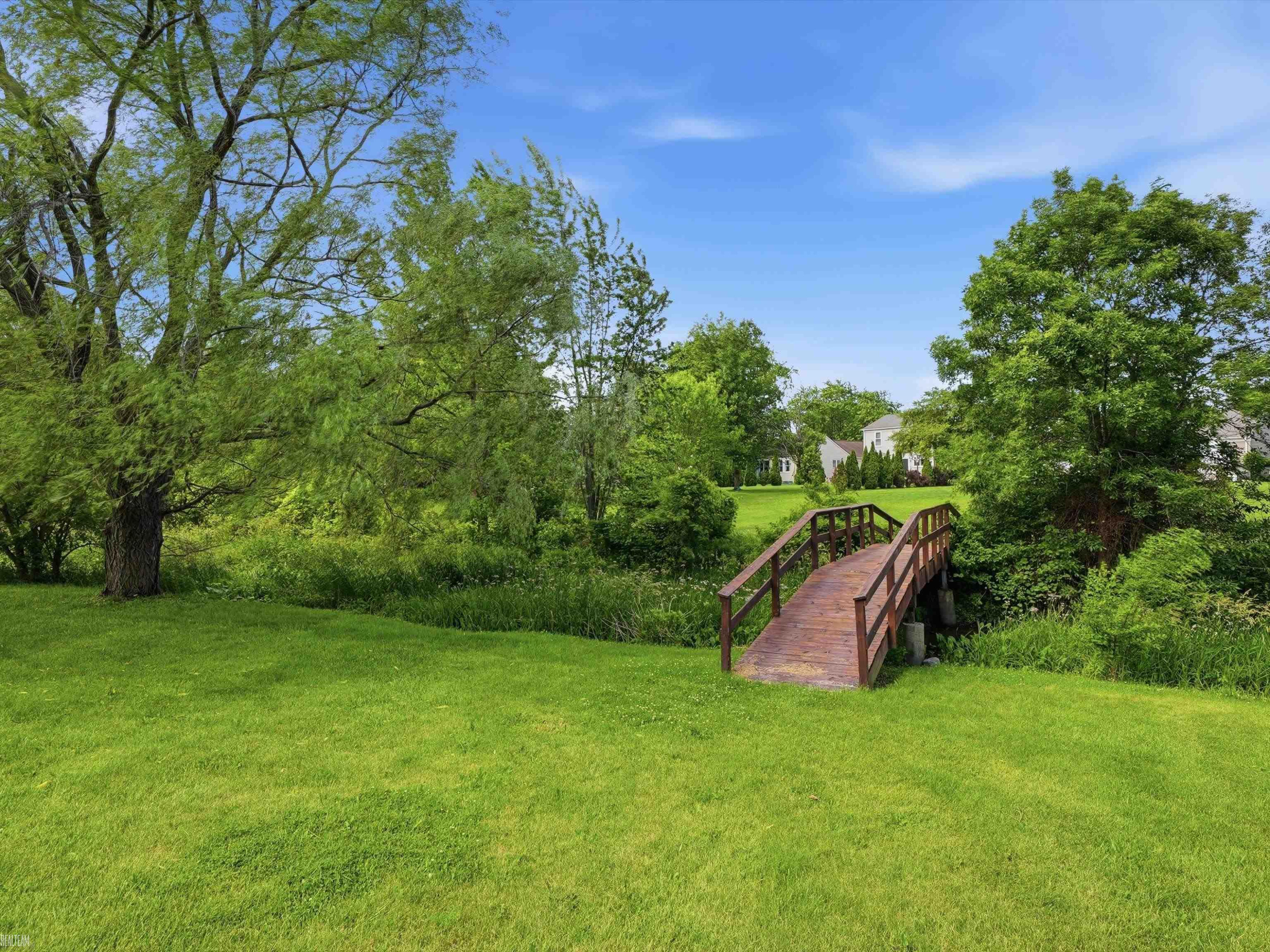 45455 Heatherwoode Lane, MI 48044 — Photo 46