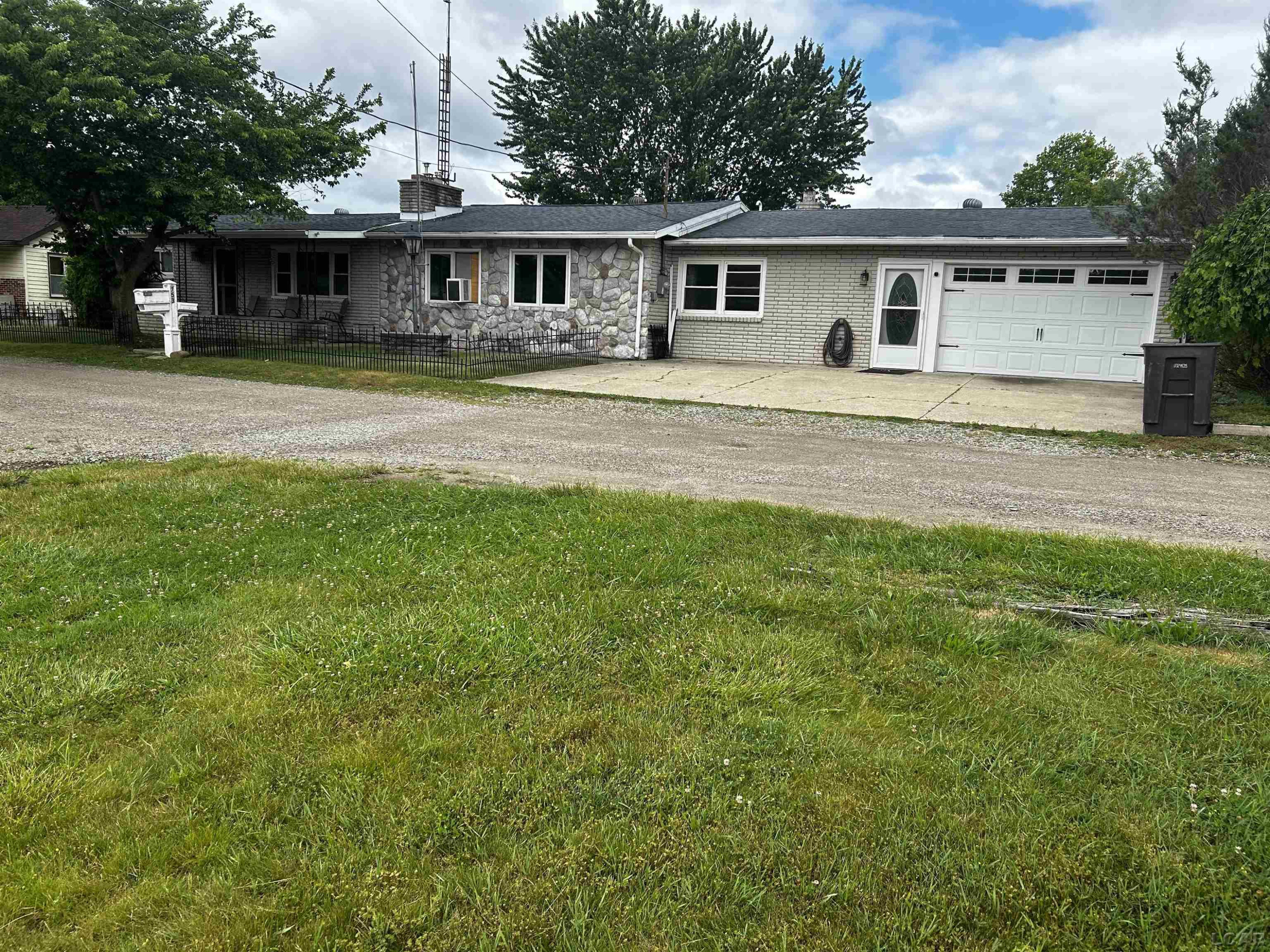 753 Vaniman Island Drive, Brooklyn, MI 49230 — Photo 15