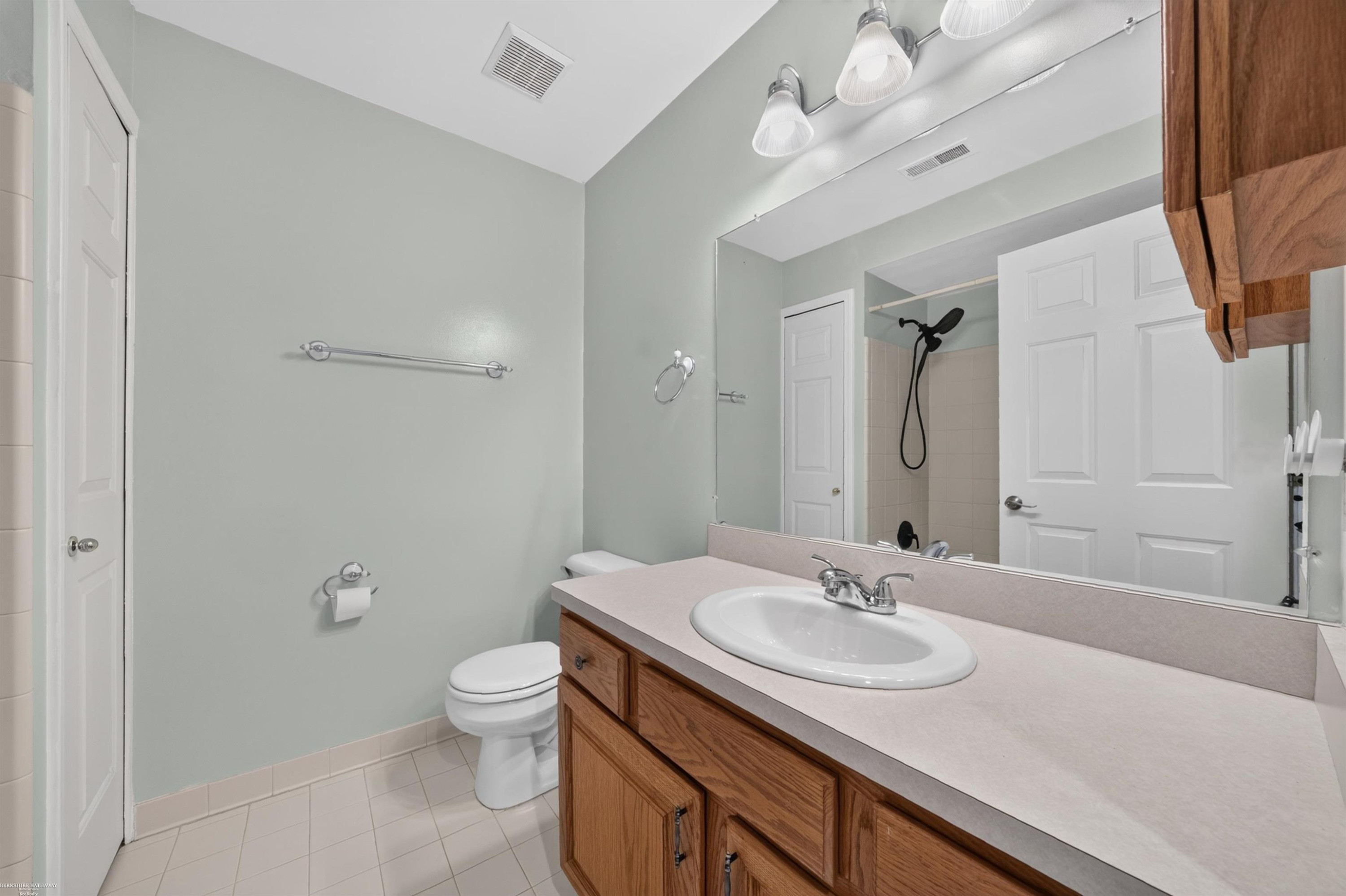 51251 Westwood Drive, MI 48042 — Photo 39