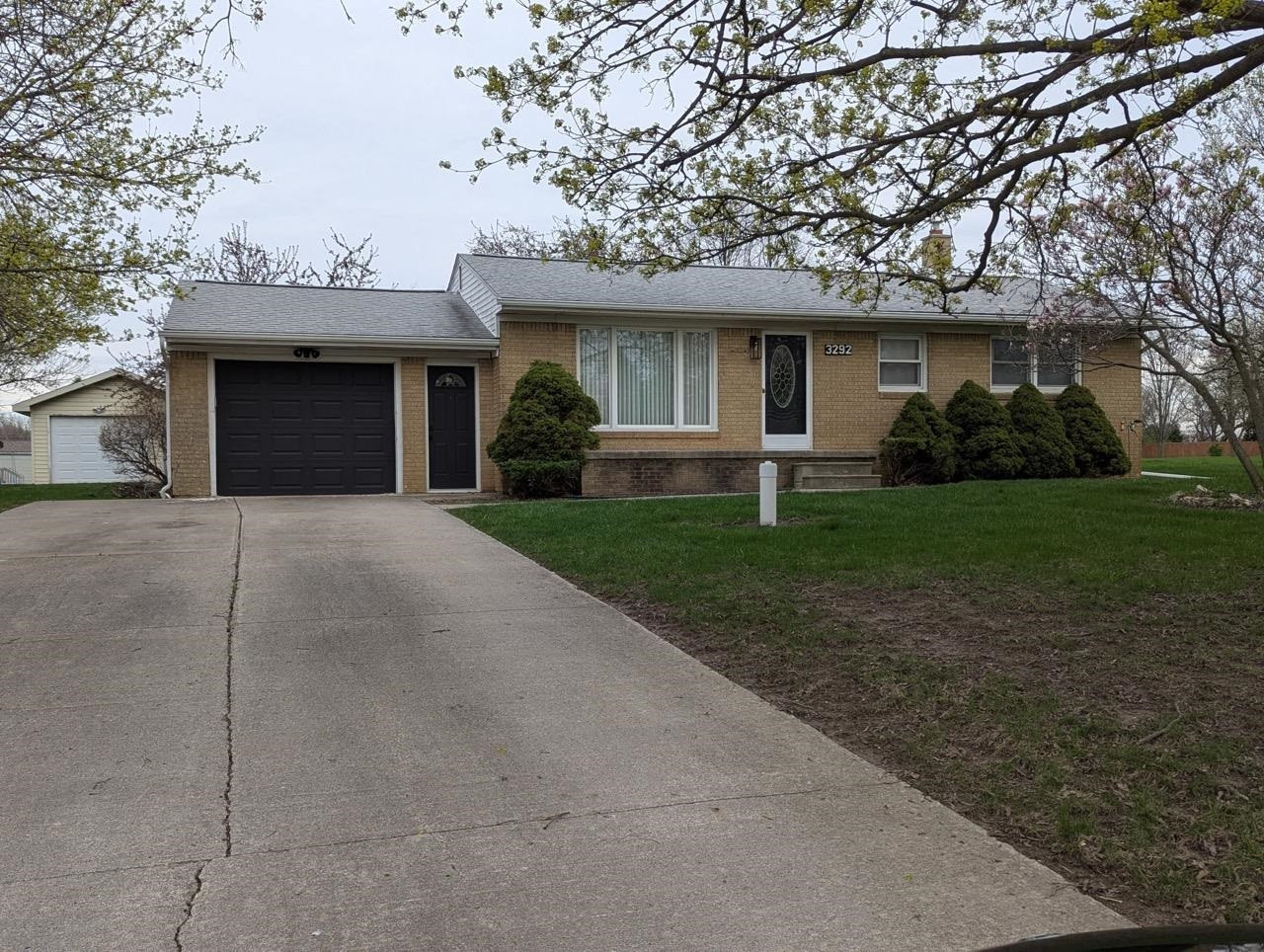 3292 Frederick Street, Grand Blanc, MI 48439