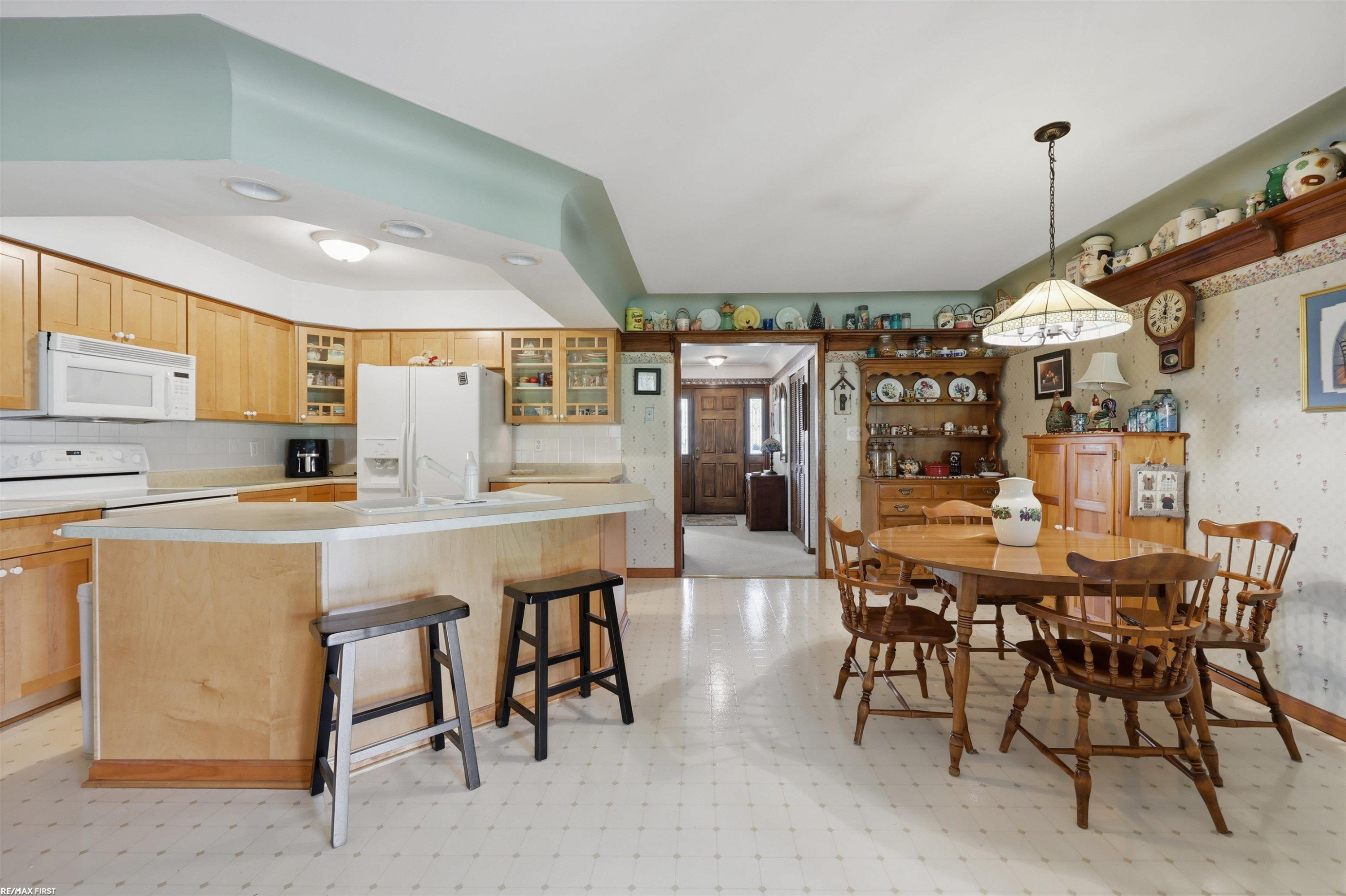 53375 Mark Drive, Shelby Twp, MI 48316 — Photo 6