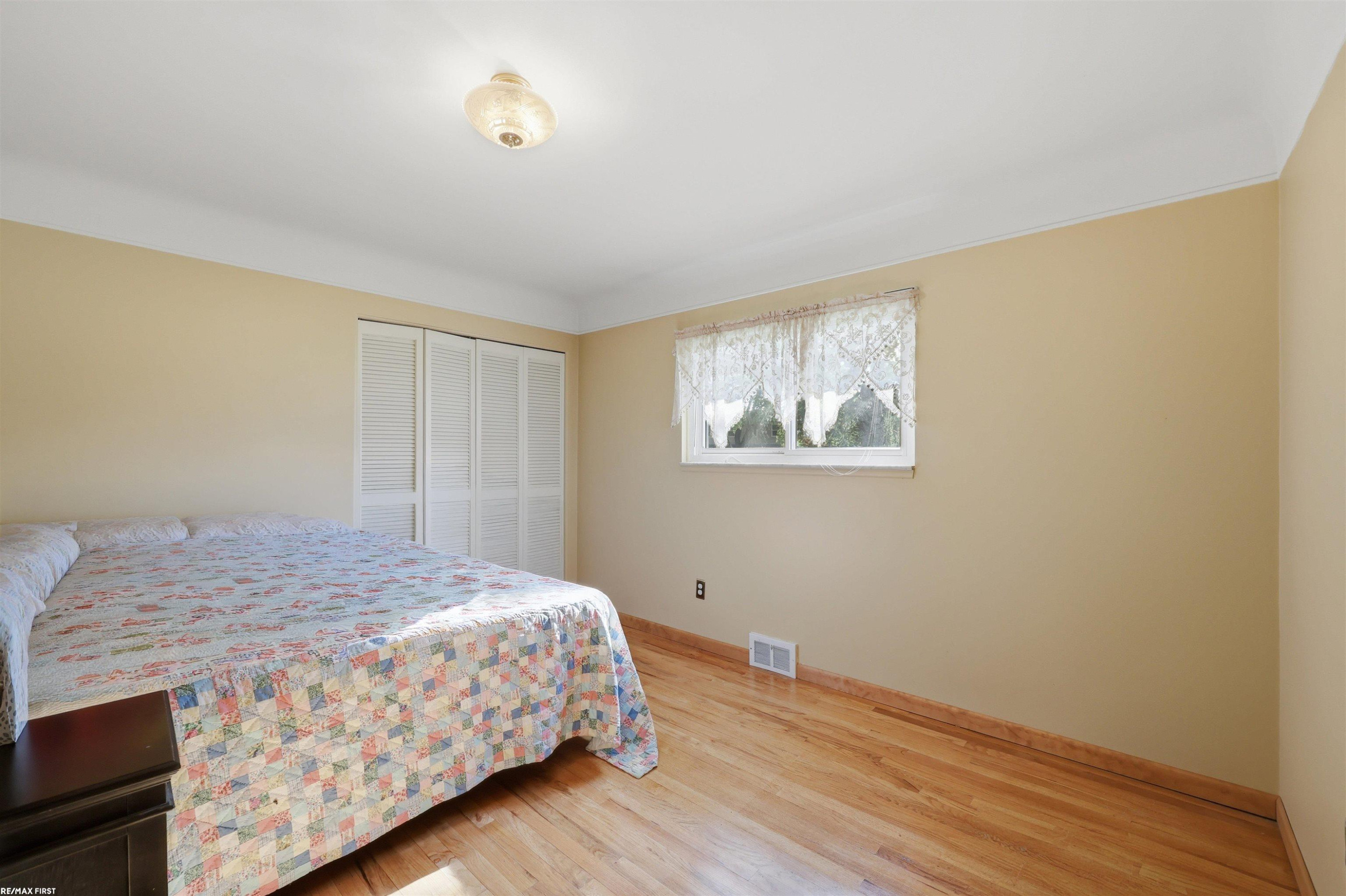 53375 Mark Drive, Shelby Twp, MI 48316 — Photo 20