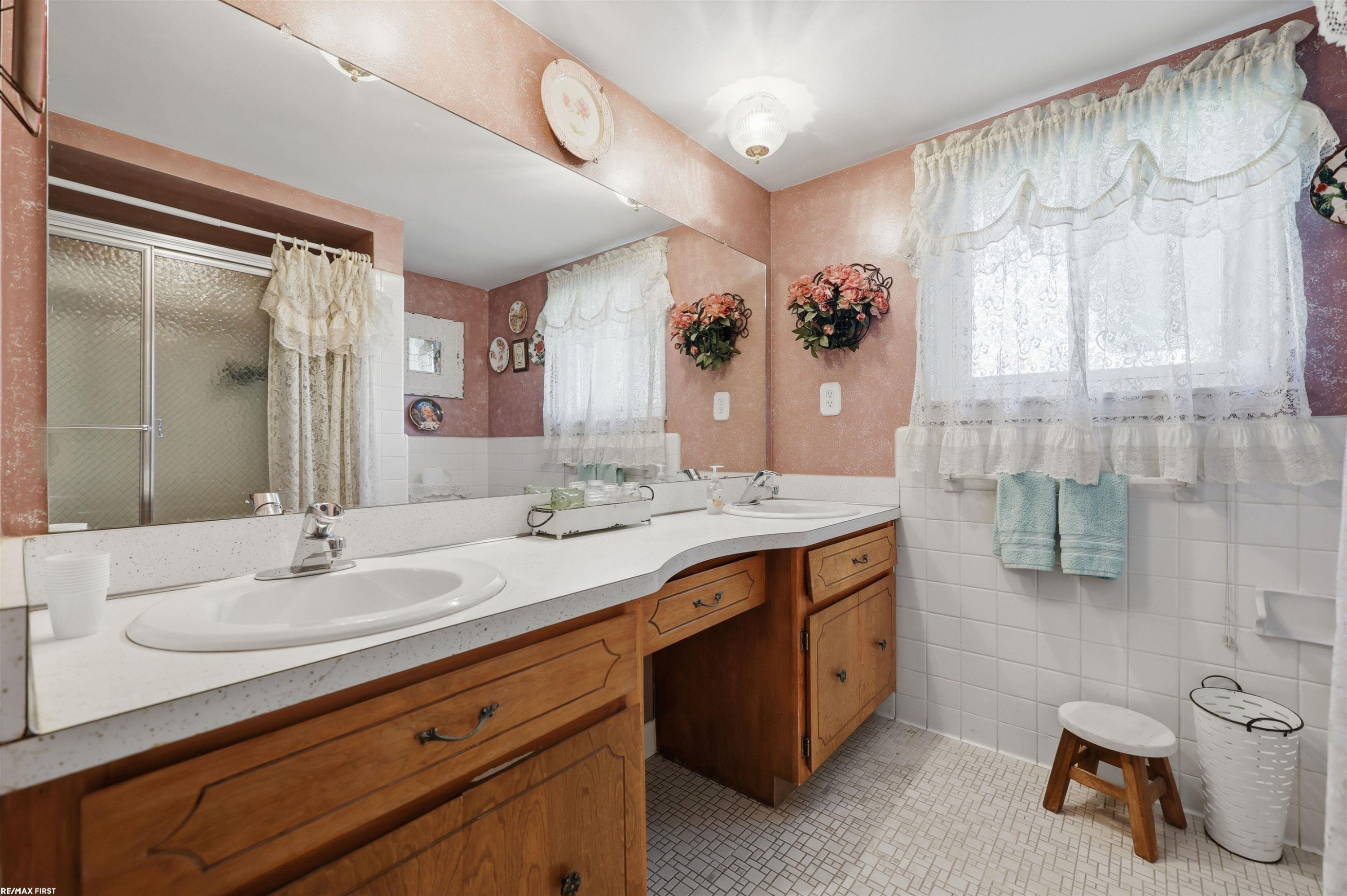 53375 Mark Drive, Shelby Twp, MI 48316 — Photo 24