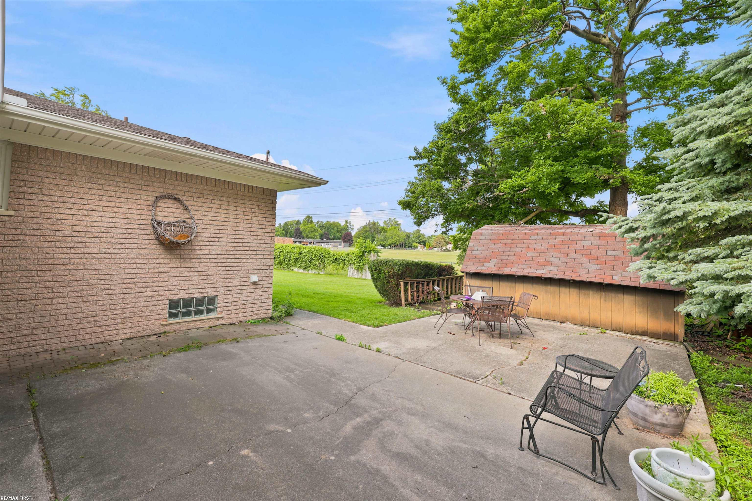 53375 Mark Drive, Shelby Twp, MI 48316 — Photo 33